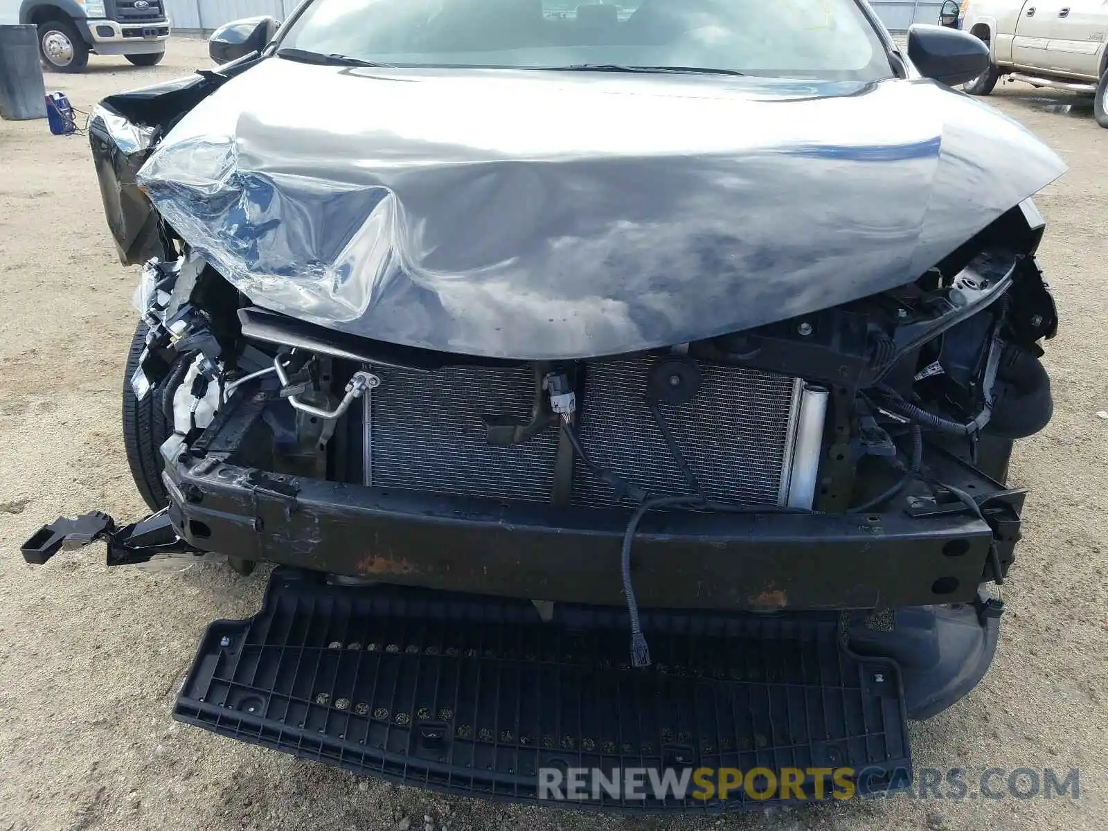 9 Photograph of a damaged car 5YFBURHE5KP946881 TOYOTA COROLLA 2019