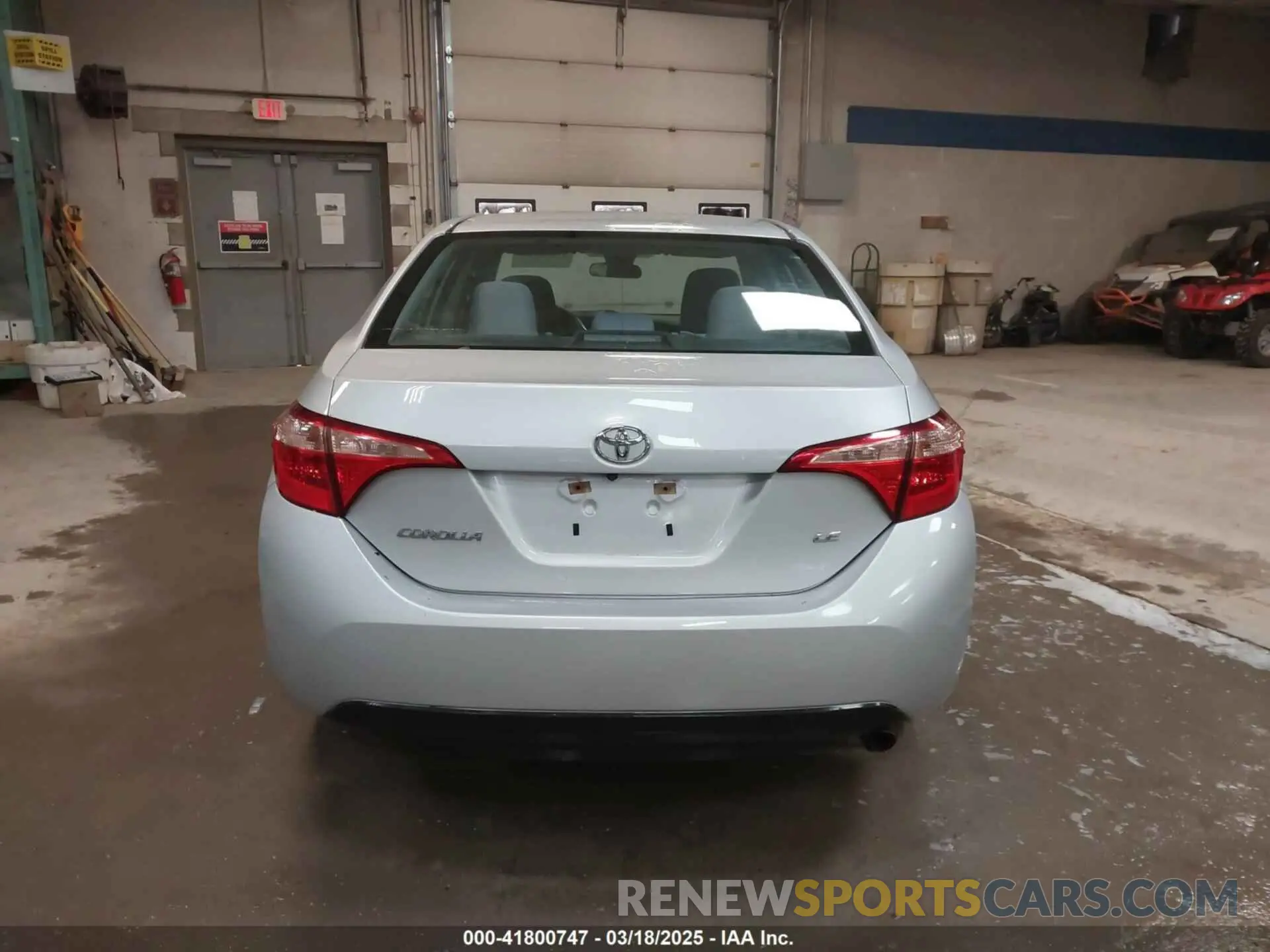 17 Photograph of a damaged car 5YFBURHE5KP947349 TOYOTA COROLLA 2019