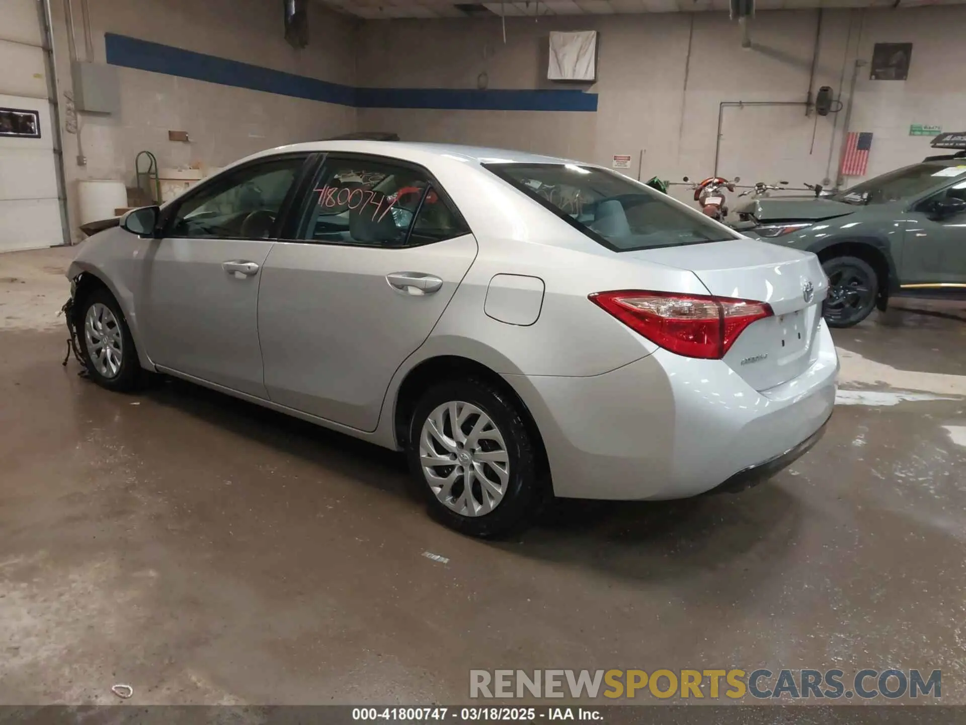 3 Photograph of a damaged car 5YFBURHE5KP947349 TOYOTA COROLLA 2019
