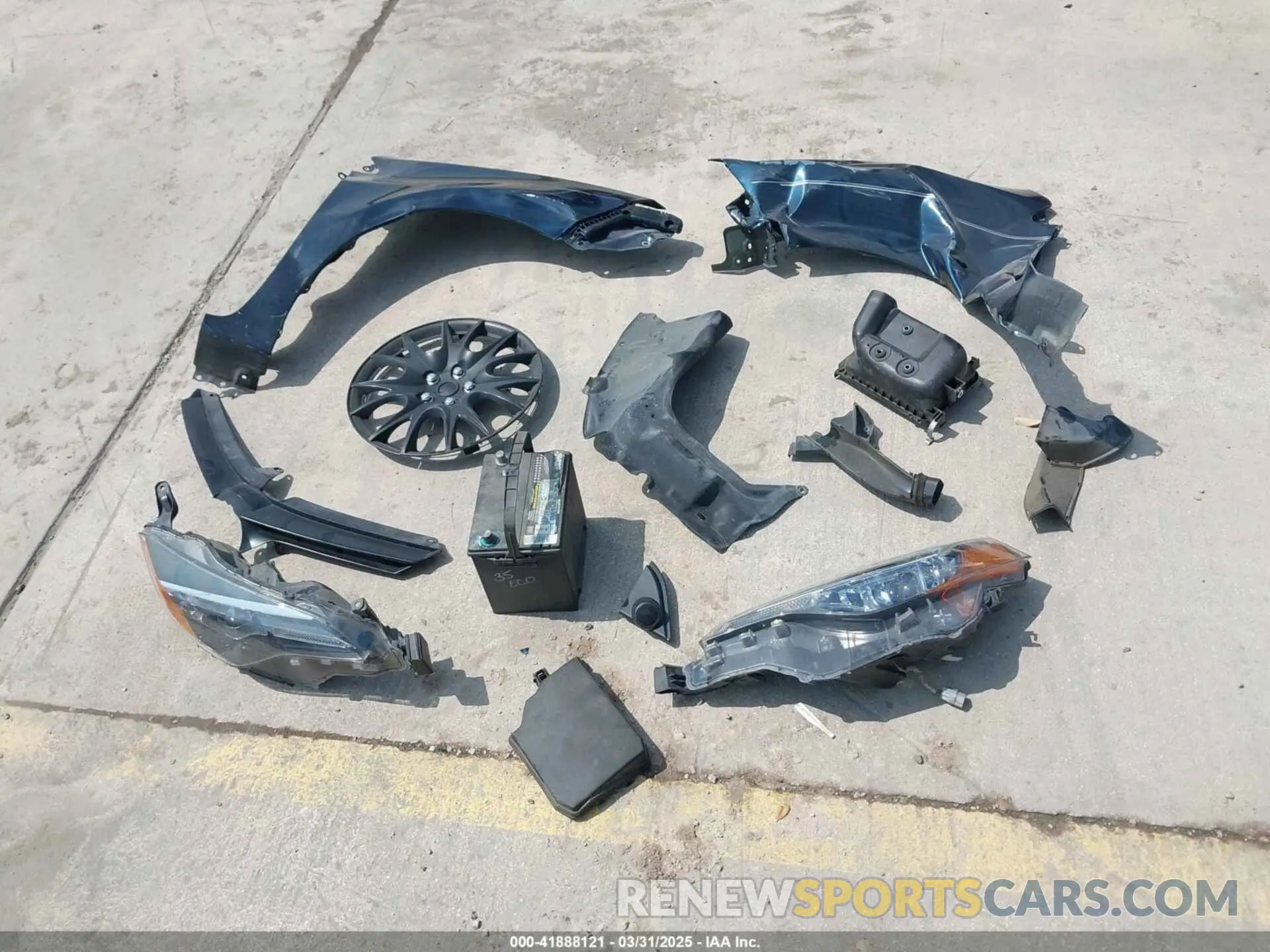 12 Photograph of a damaged car 5YFBURHE5KP947948 TOYOTA COROLLA 2019