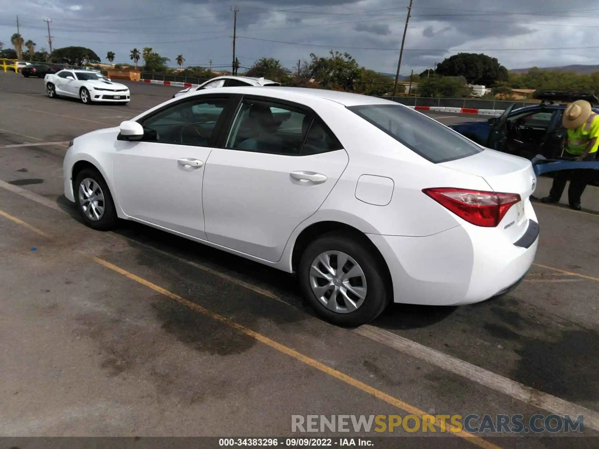 3 Photograph of a damaged car 5YFBURHE6KP856638 TOYOTA COROLLA 2019