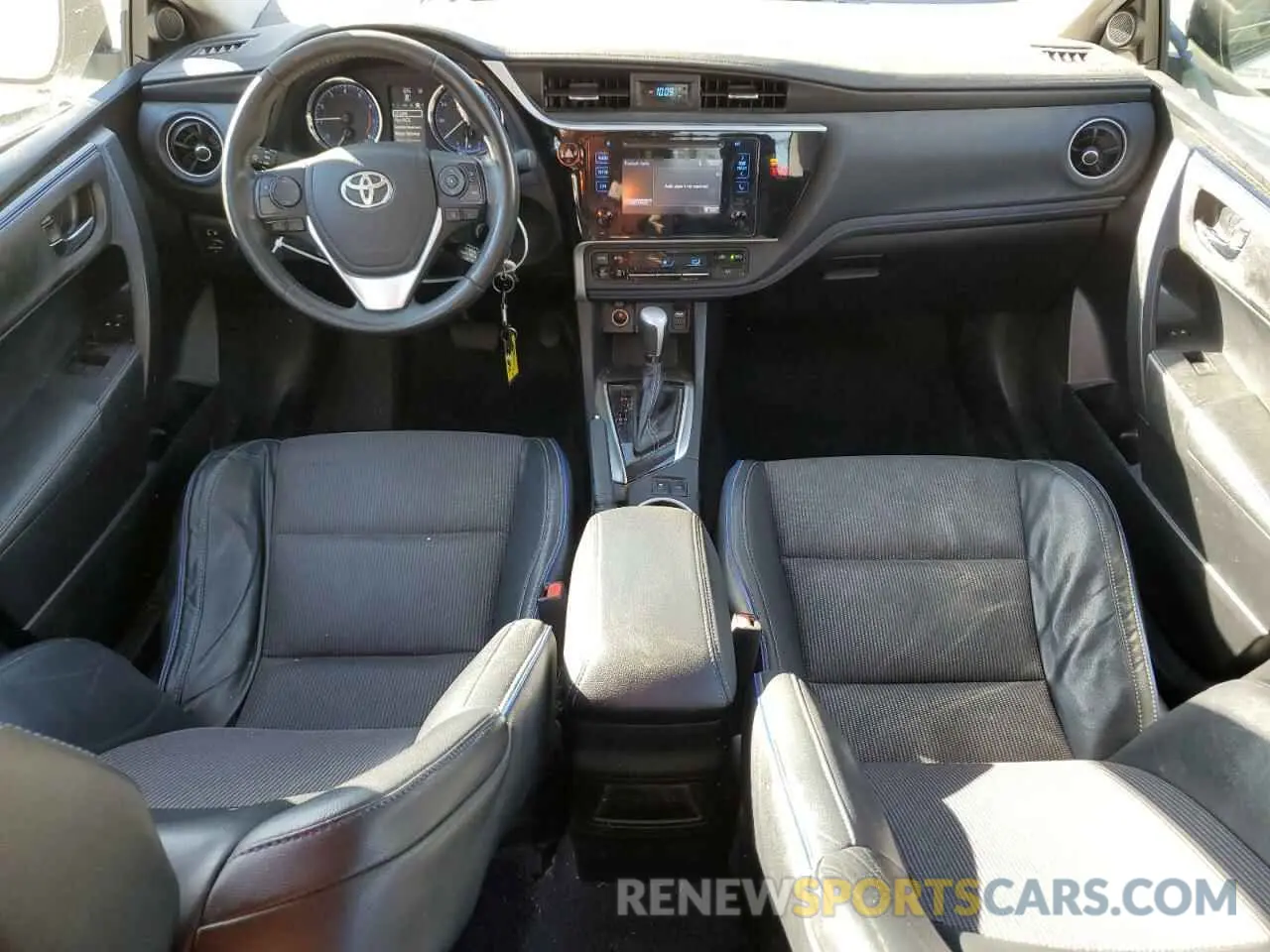 8 Photograph of a damaged car 5YFBURHE6KP860897 TOYOTA COROLLA 2019
