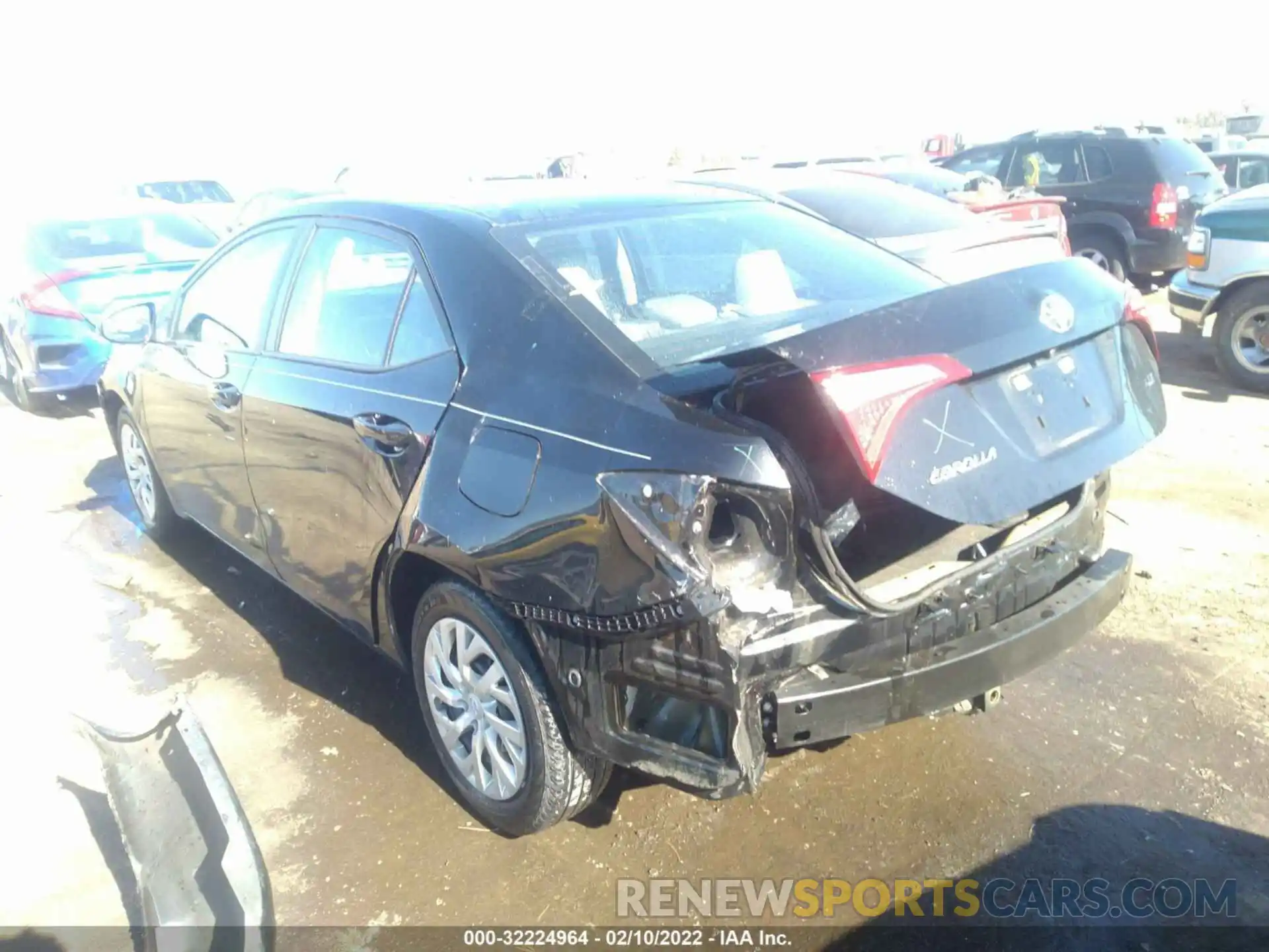 3 Photograph of a damaged car 5YFBURHE6KP861872 TOYOTA COROLLA 2019