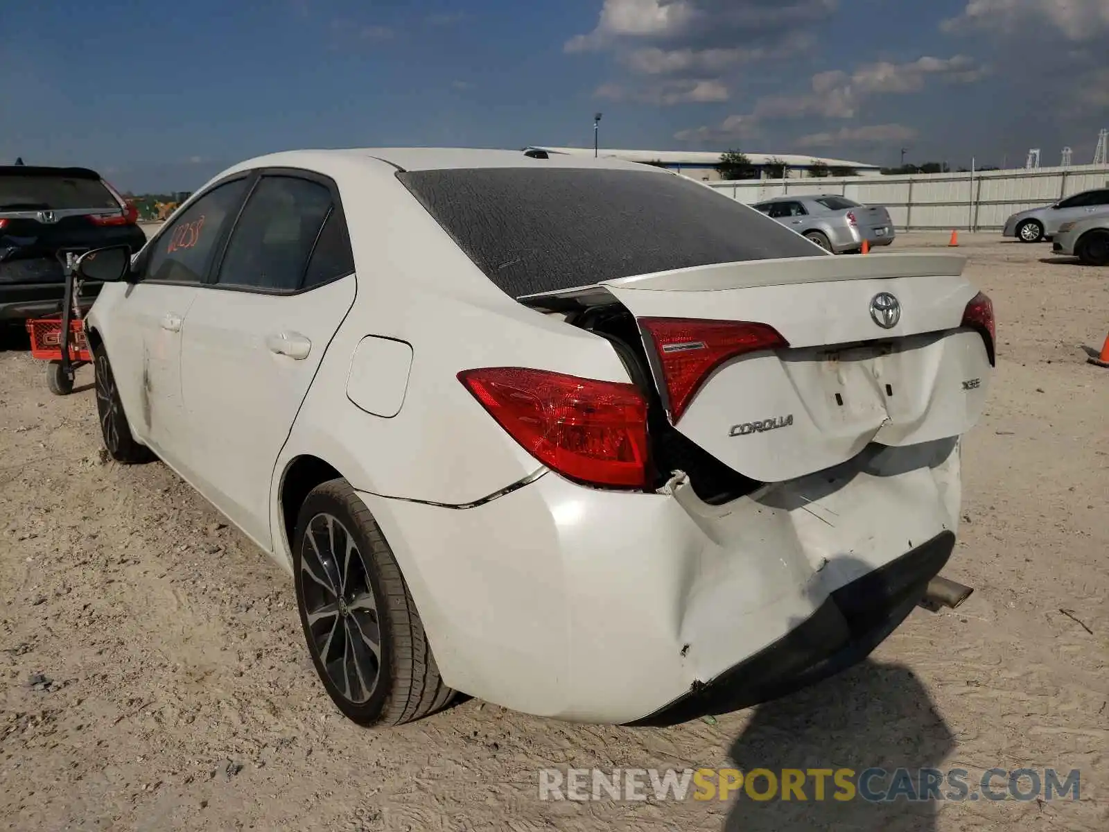 3 Photograph of a damaged car 5YFBURHE6KP865243 TOYOTA COROLLA 2019