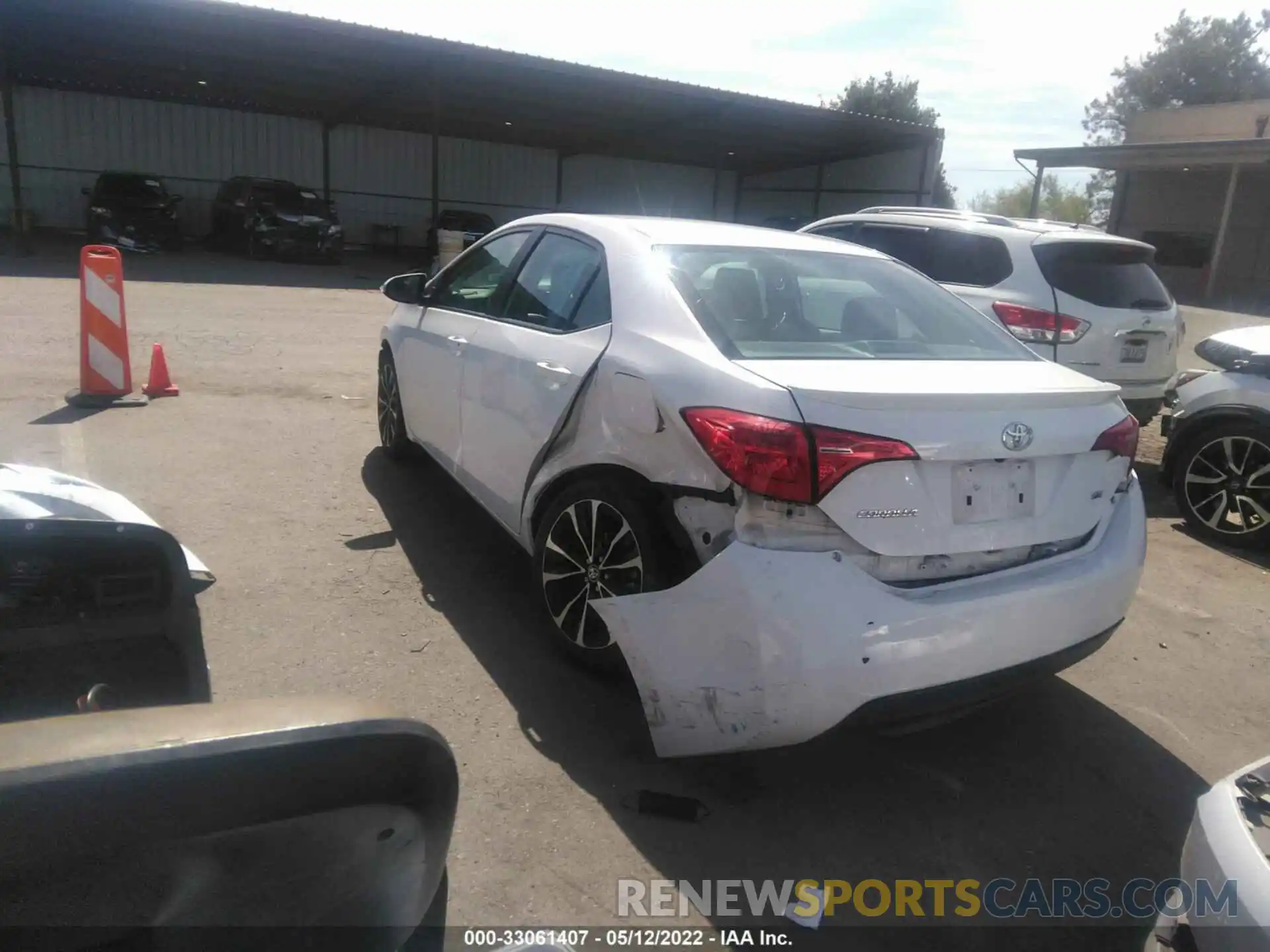 3 Photograph of a damaged car 5YFBURHE6KP865498 TOYOTA COROLLA 2019