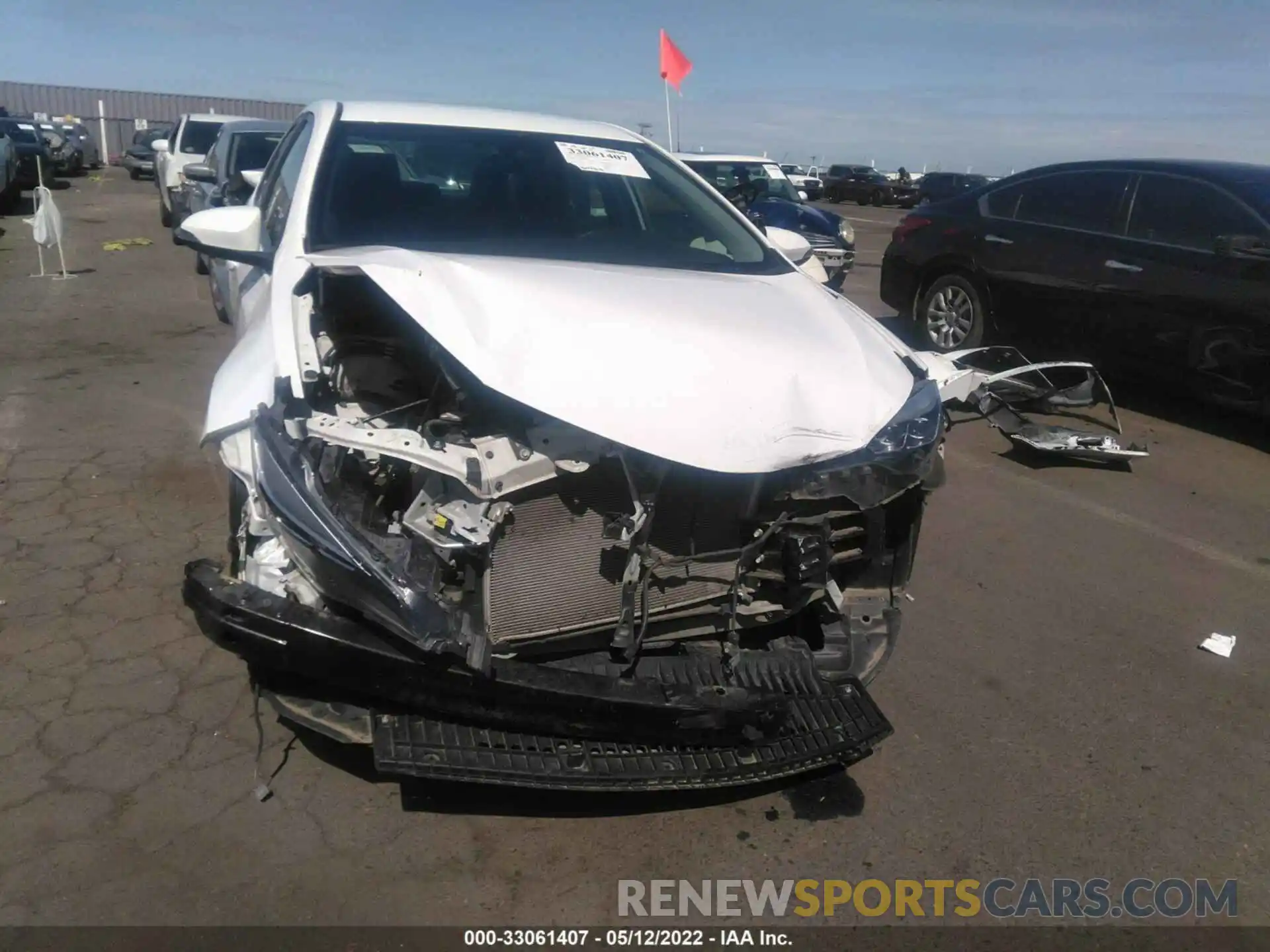 6 Photograph of a damaged car 5YFBURHE6KP865498 TOYOTA COROLLA 2019