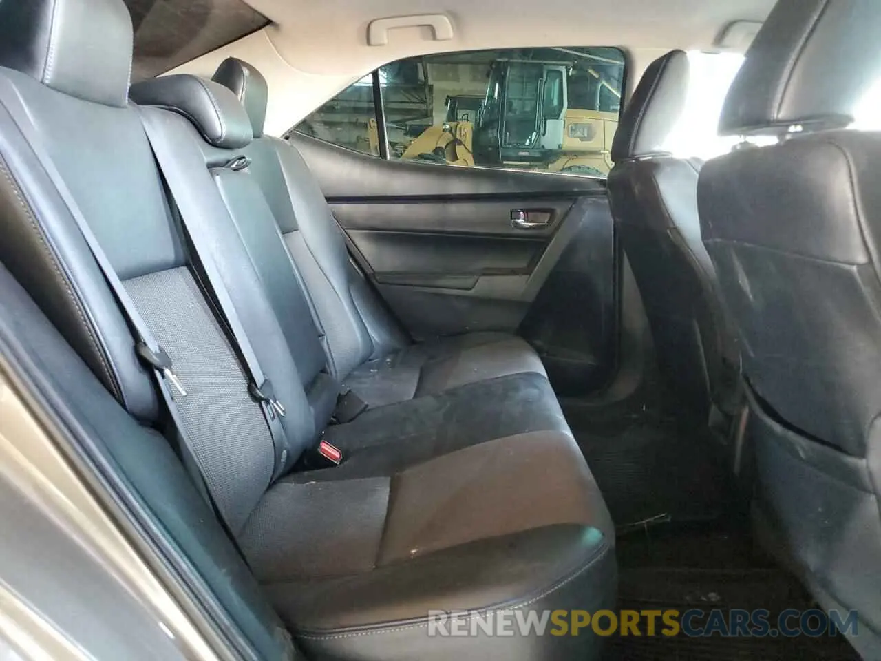 10 Photograph of a damaged car 5YFBURHE6KP865923 TOYOTA COROLLA 2019
