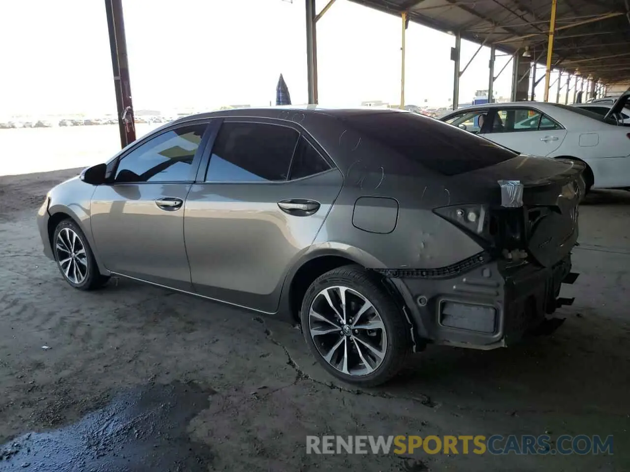2 Photograph of a damaged car 5YFBURHE6KP865923 TOYOTA COROLLA 2019