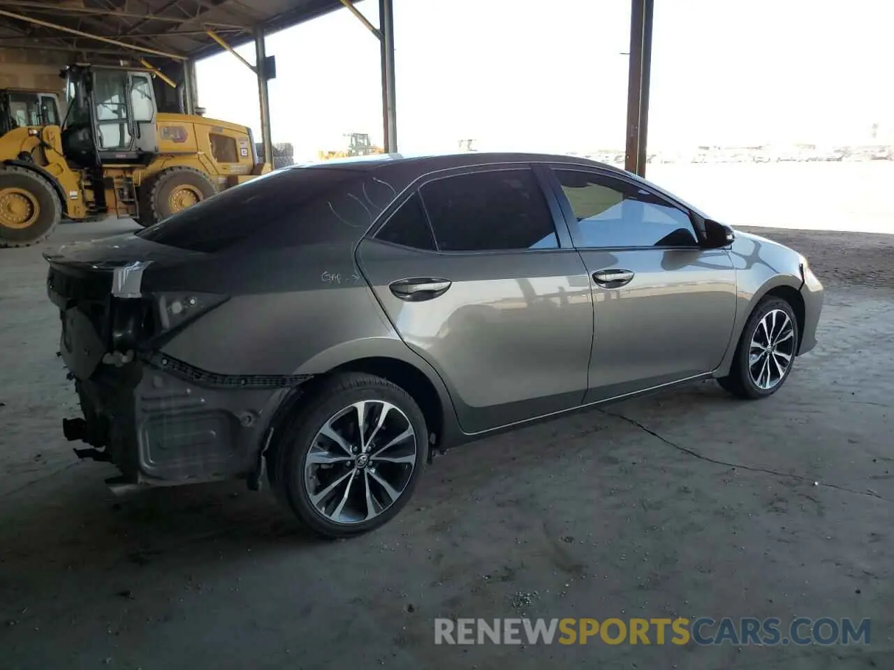 3 Photograph of a damaged car 5YFBURHE6KP865923 TOYOTA COROLLA 2019
