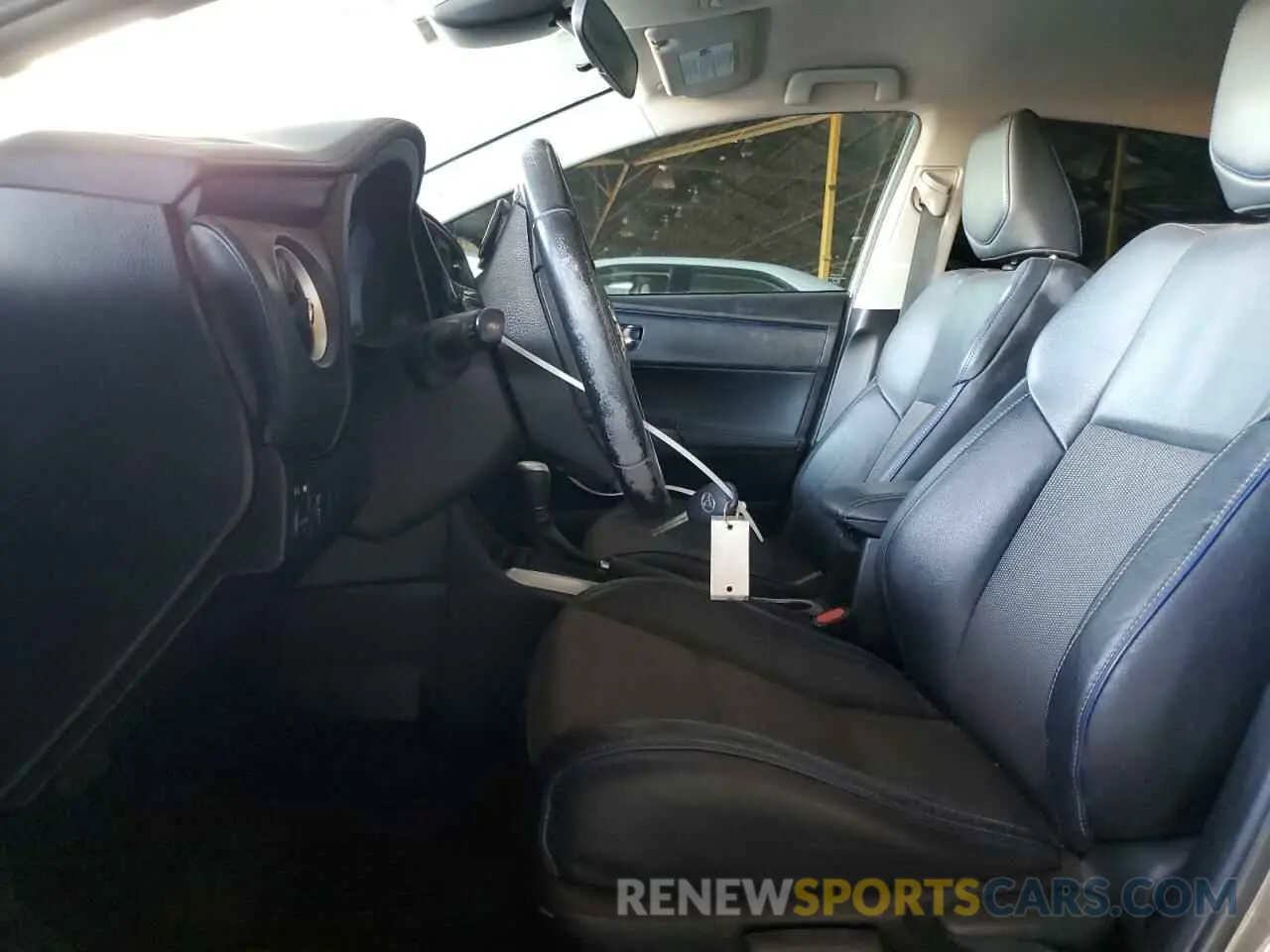7 Photograph of a damaged car 5YFBURHE6KP865923 TOYOTA COROLLA 2019