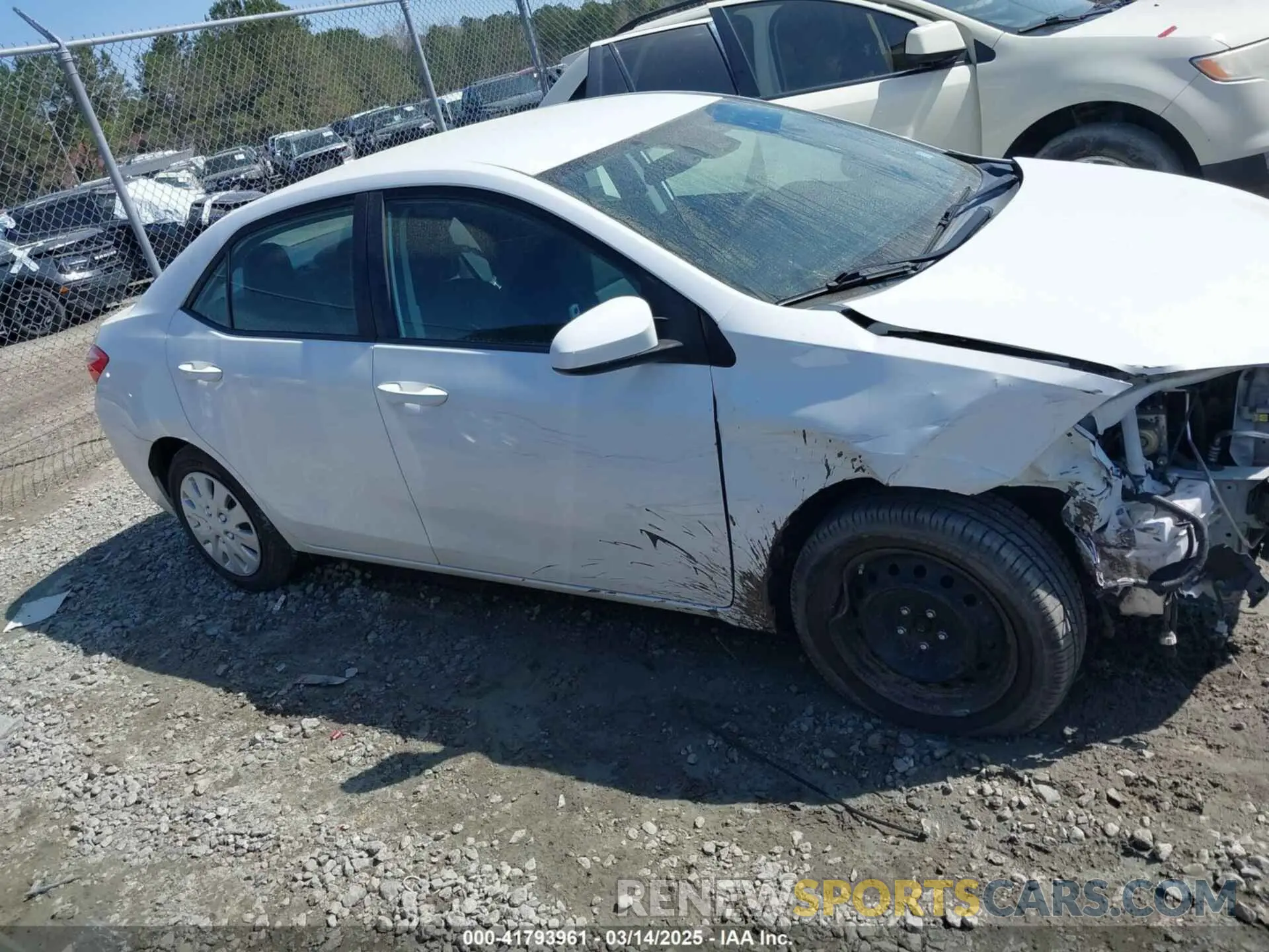 14 Photograph of a damaged car 5YFBURHE6KP867669 TOYOTA COROLLA 2019
