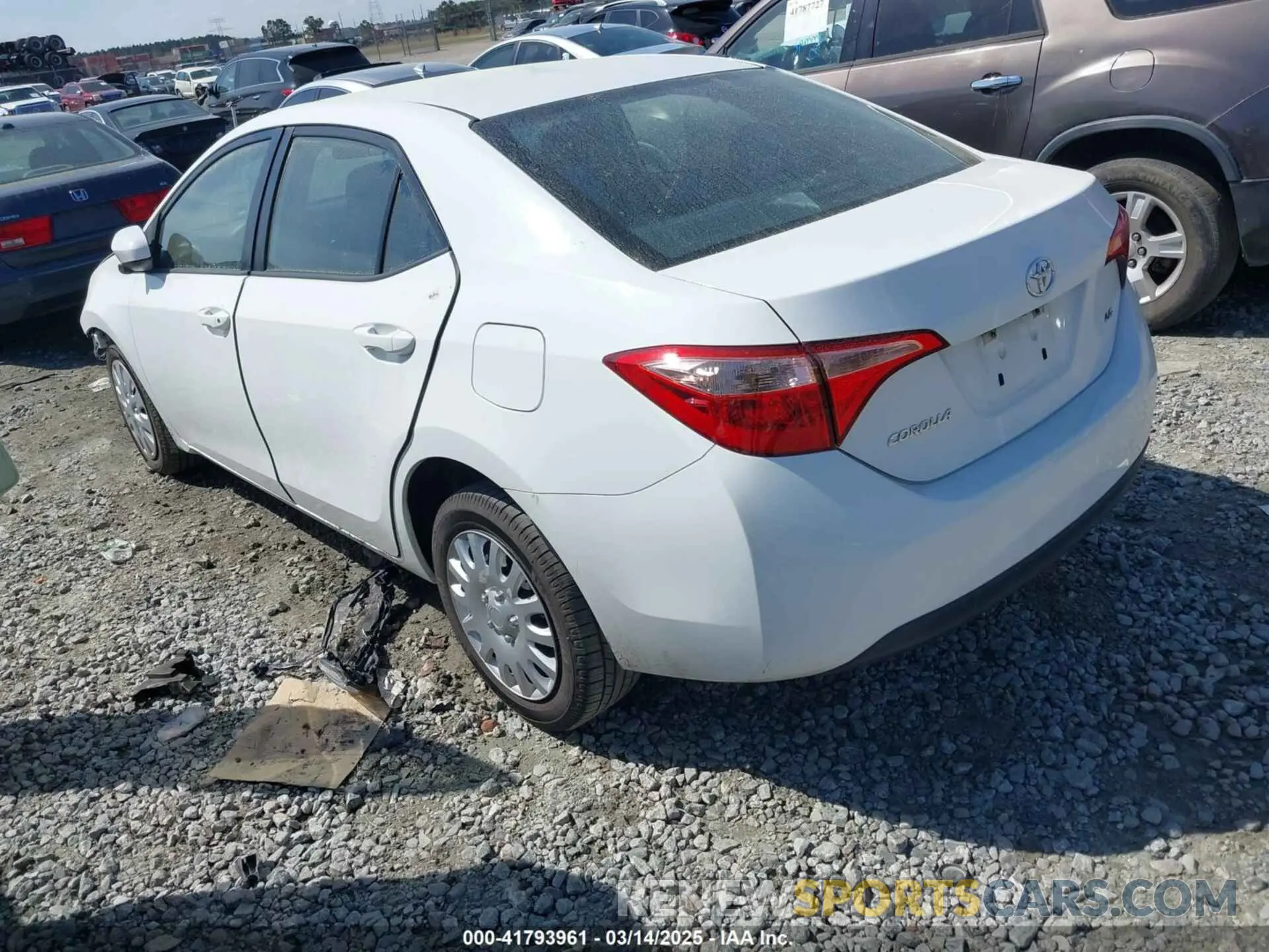 3 Photograph of a damaged car 5YFBURHE6KP867669 TOYOTA COROLLA 2019