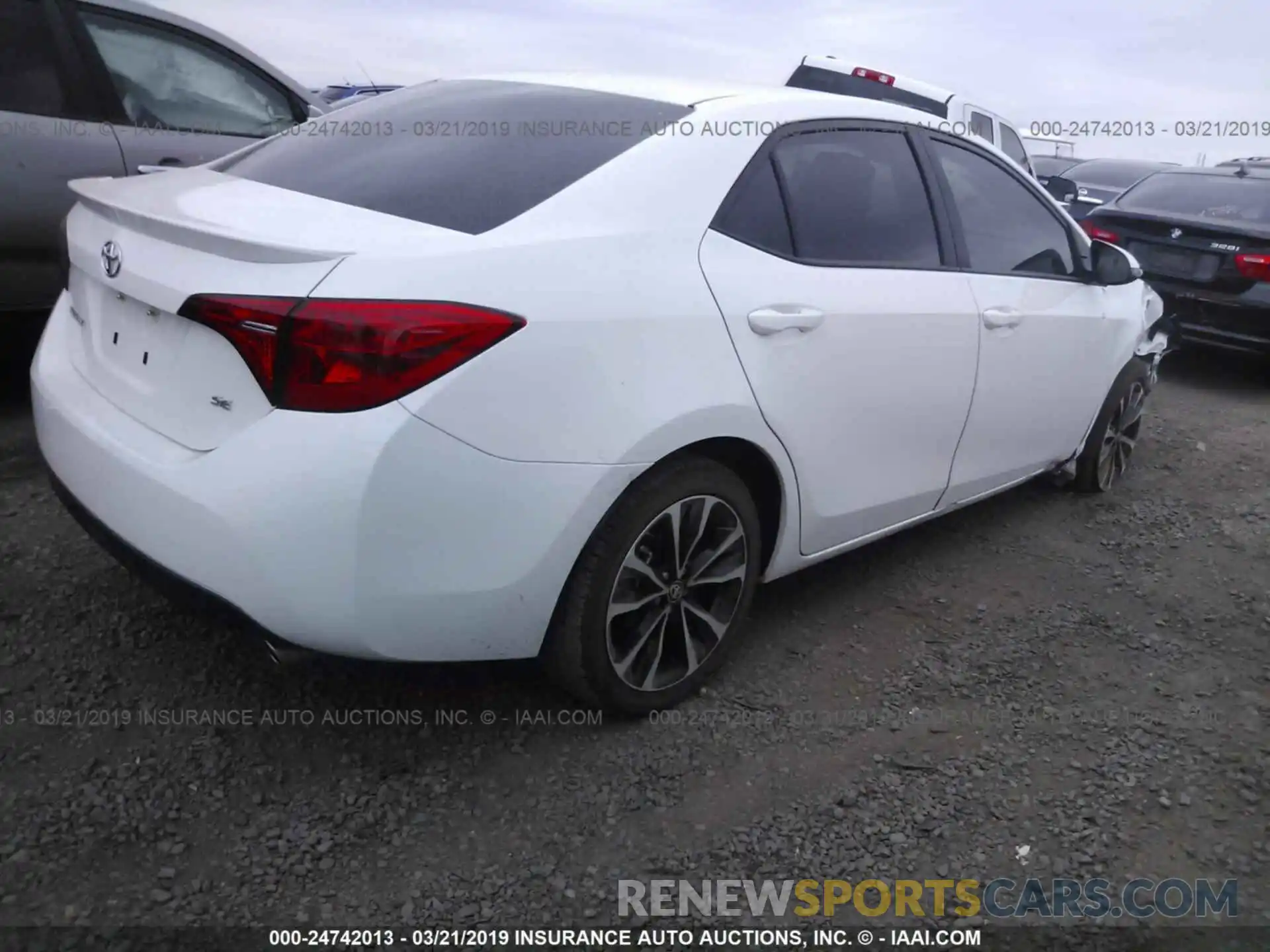 4 Photograph of a damaged car 5YFBURHE6KP870443 TOYOTA COROLLA 2019