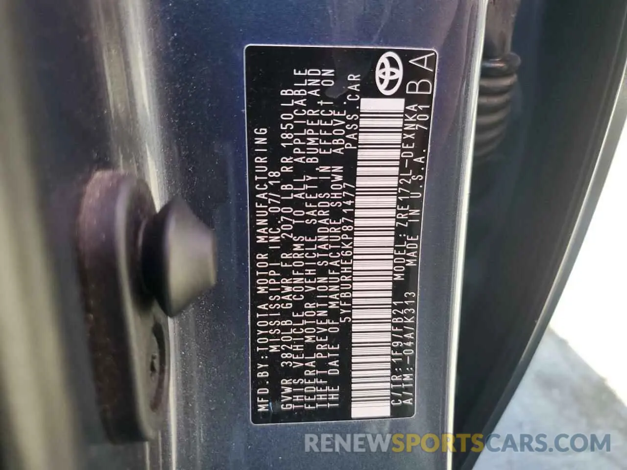 13 Photograph of a damaged car 5YFBURHE6KP871477 TOYOTA COROLLA 2019