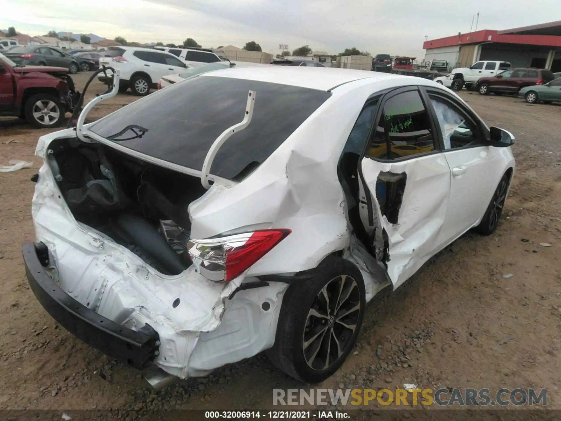 4 Photograph of a damaged car 5YFBURHE6KP872998 TOYOTA COROLLA 2019