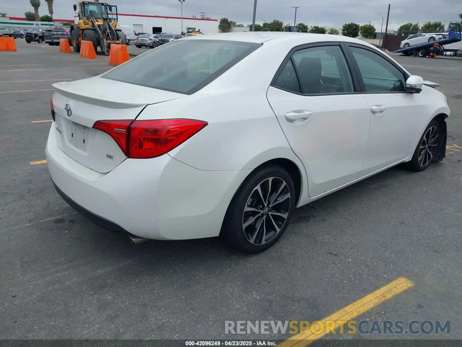 4 Photograph of a damaged car 5YFBURHE6KP873522 TOYOTA COROLLA 2019