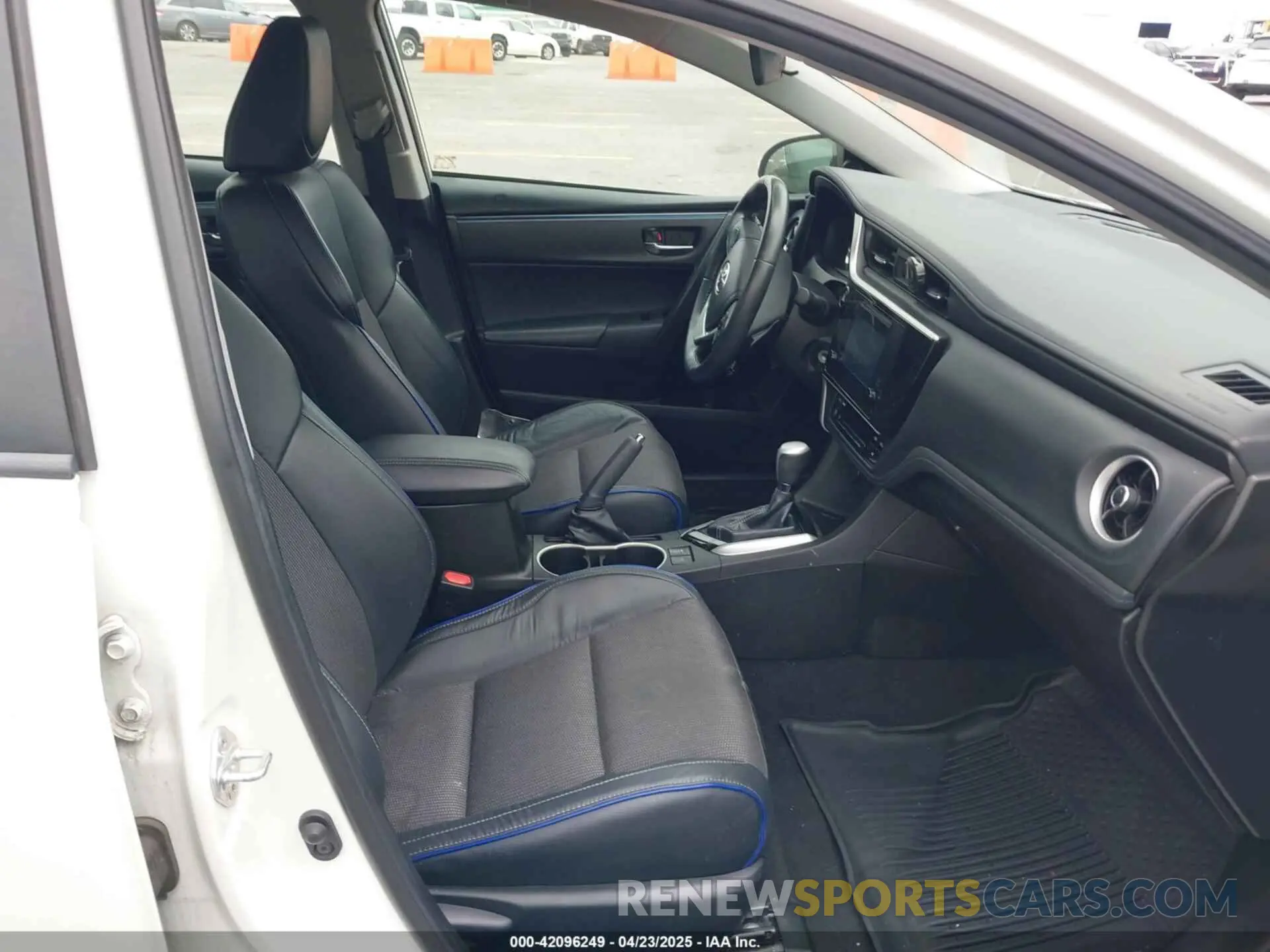 5 Photograph of a damaged car 5YFBURHE6KP873522 TOYOTA COROLLA 2019