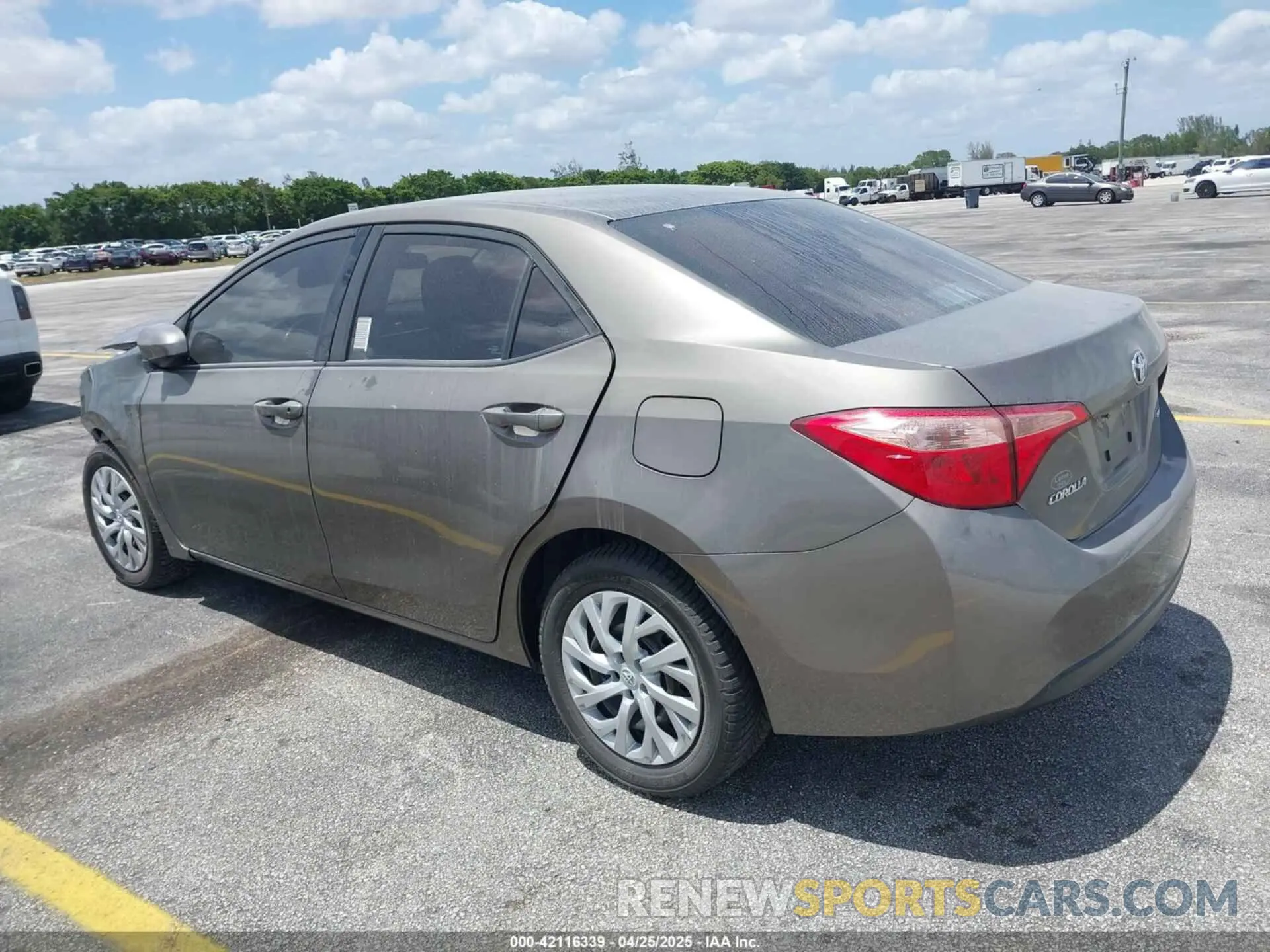 3 Photograph of a damaged car 5YFBURHE6KP876601 TOYOTA COROLLA 2019
