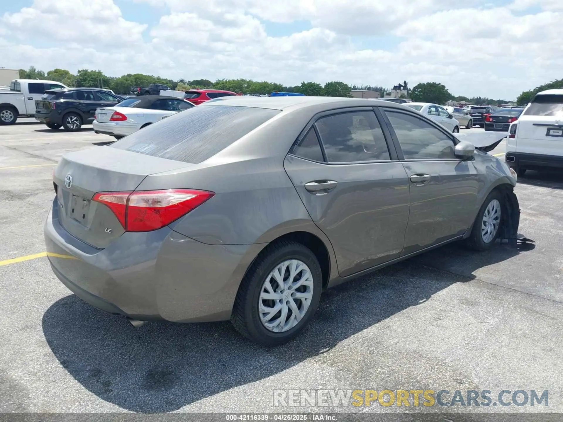 4 Photograph of a damaged car 5YFBURHE6KP876601 TOYOTA COROLLA 2019