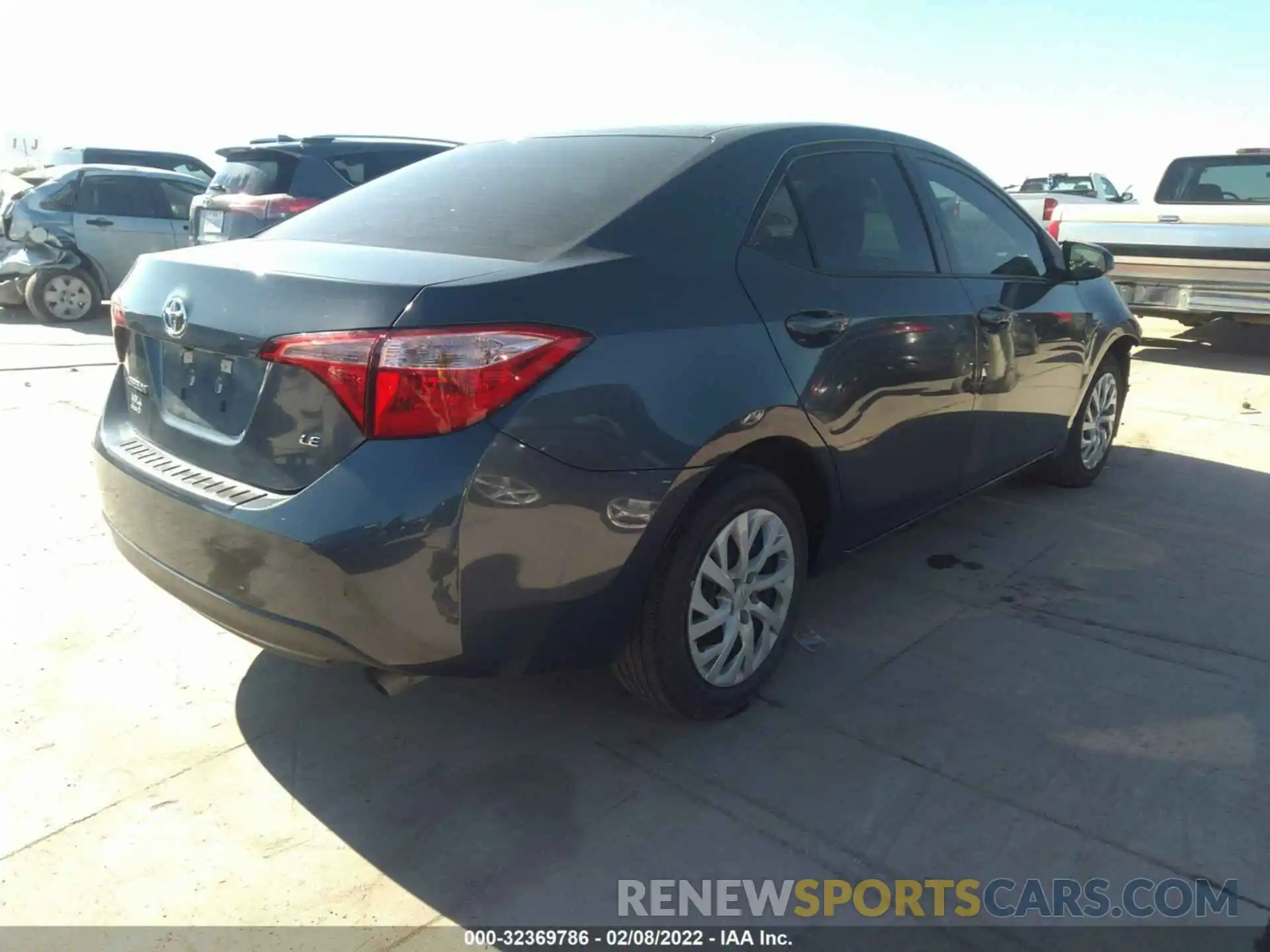 4 Photograph of a damaged car 5YFBURHE6KP877246 TOYOTA COROLLA 2019