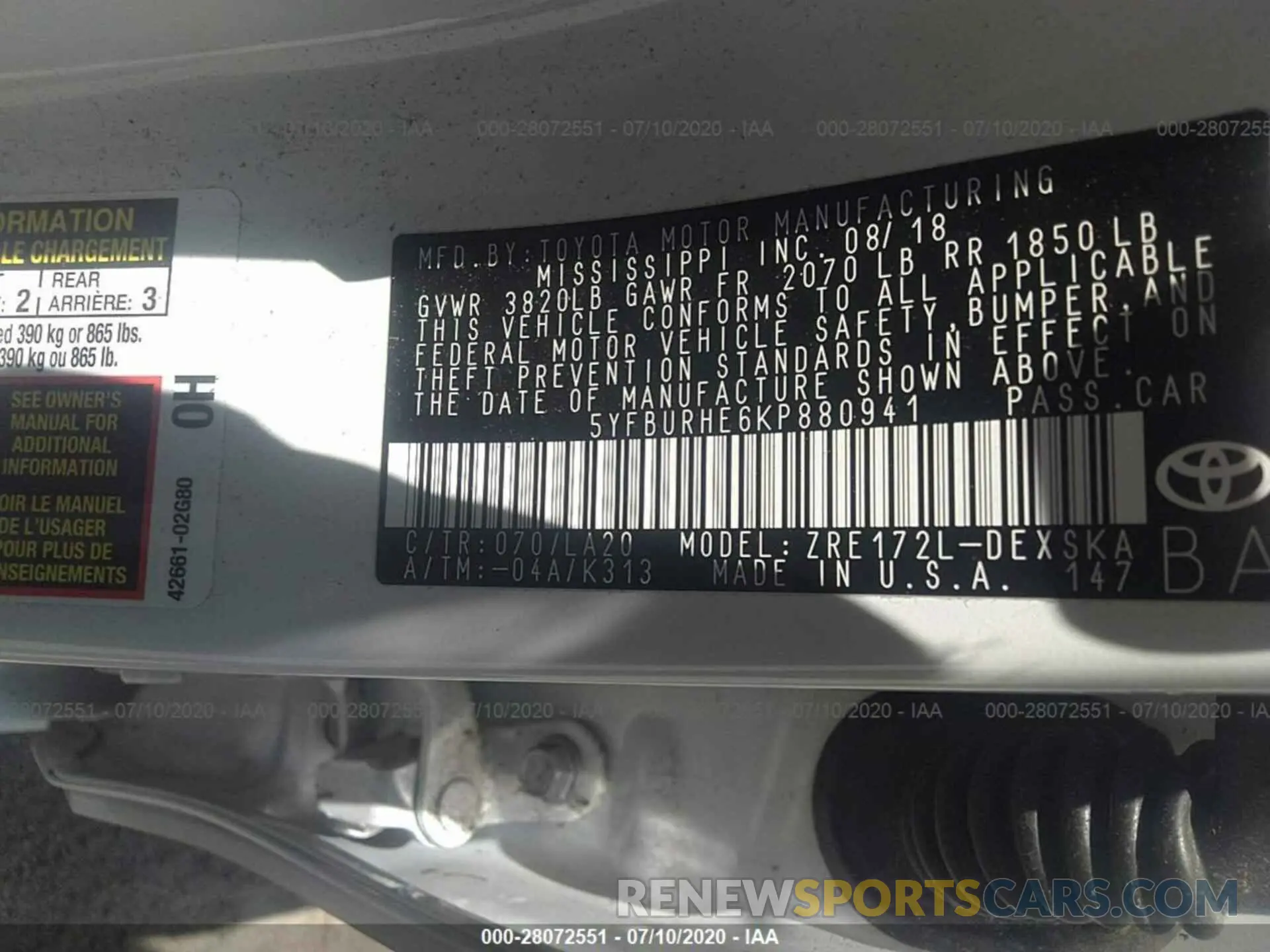 9 Photograph of a damaged car 5YFBURHE6KP880941 TOYOTA COROLLA 2019