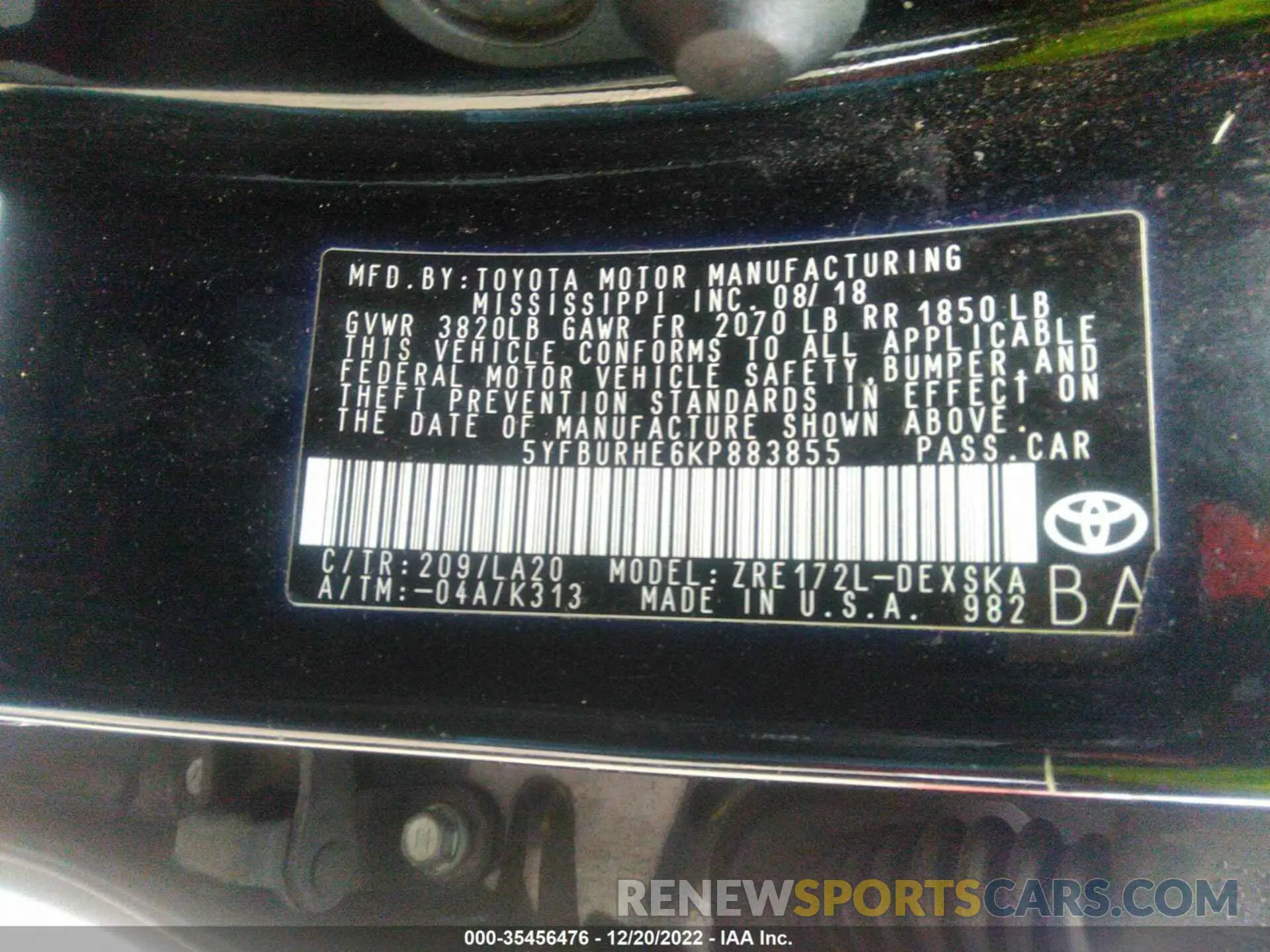 9 Photograph of a damaged car 5YFBURHE6KP883855 TOYOTA COROLLA 2019