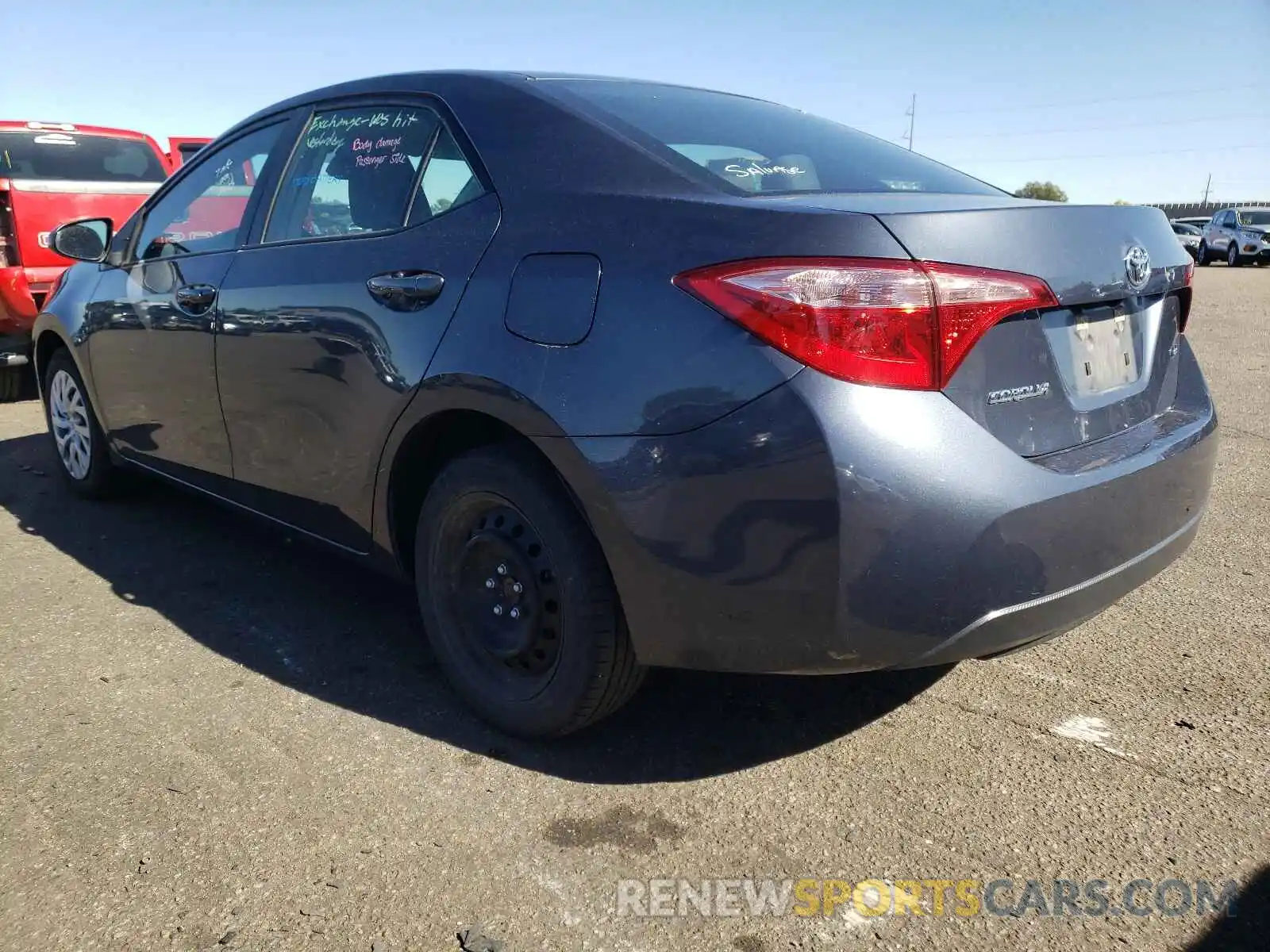 3 Photograph of a damaged car 5YFBURHE6KP885704 TOYOTA COROLLA 2019