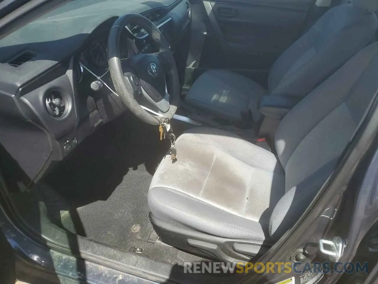 7 Photograph of a damaged car 5YFBURHE6KP889459 TOYOTA COROLLA 2019