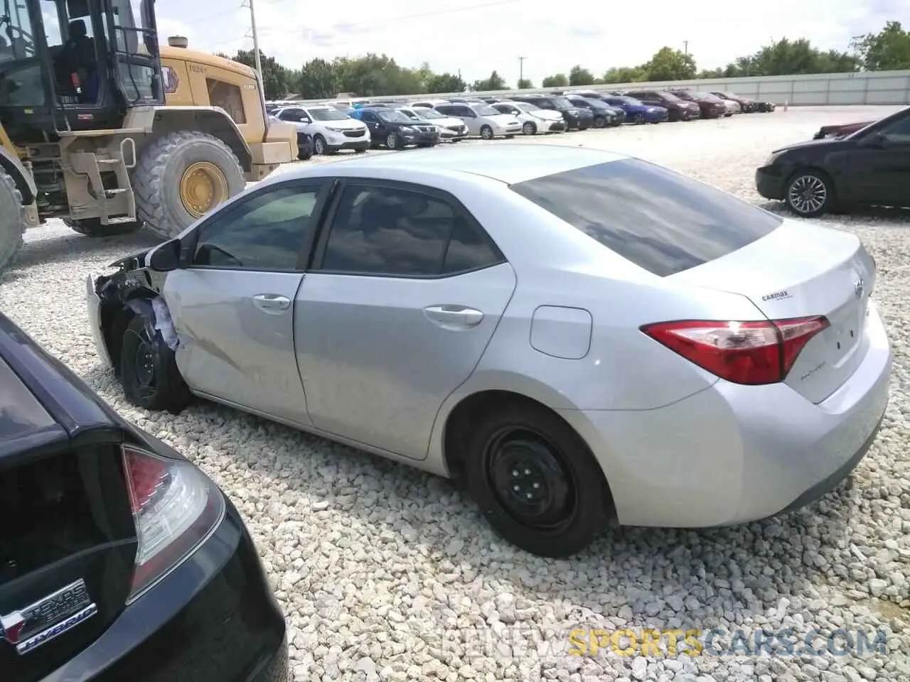 2 Photograph of a damaged car 5YFBURHE6KP892040 TOYOTA COROLLA 2019