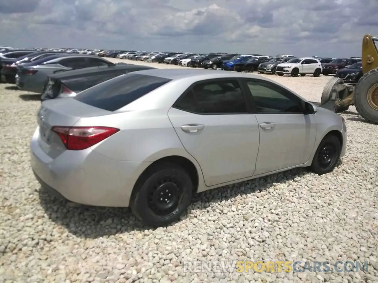3 Photograph of a damaged car 5YFBURHE6KP892040 TOYOTA COROLLA 2019