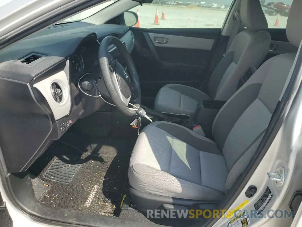 7 Photograph of a damaged car 5YFBURHE6KP892040 TOYOTA COROLLA 2019