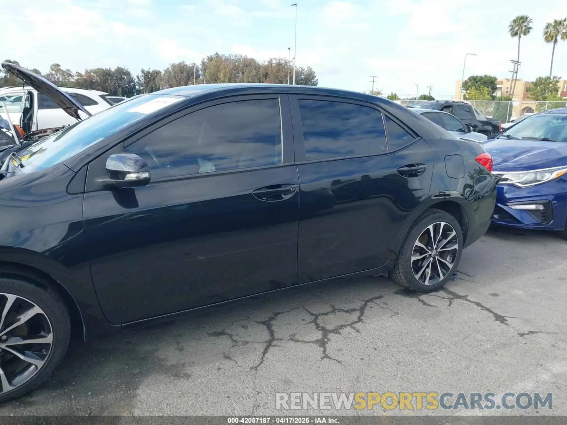 14 Photograph of a damaged car 5YFBURHE6KP892992 TOYOTA COROLLA 2019