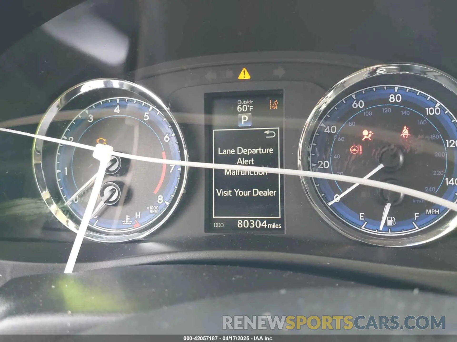 15 Photograph of a damaged car 5YFBURHE6KP892992 TOYOTA COROLLA 2019