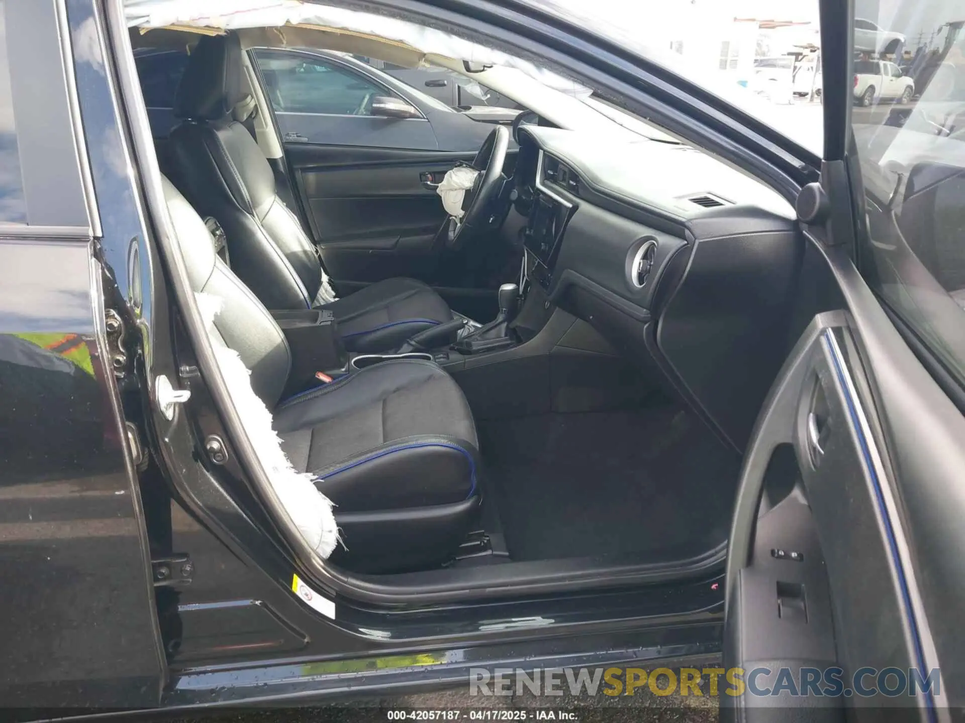 5 Photograph of a damaged car 5YFBURHE6KP892992 TOYOTA COROLLA 2019