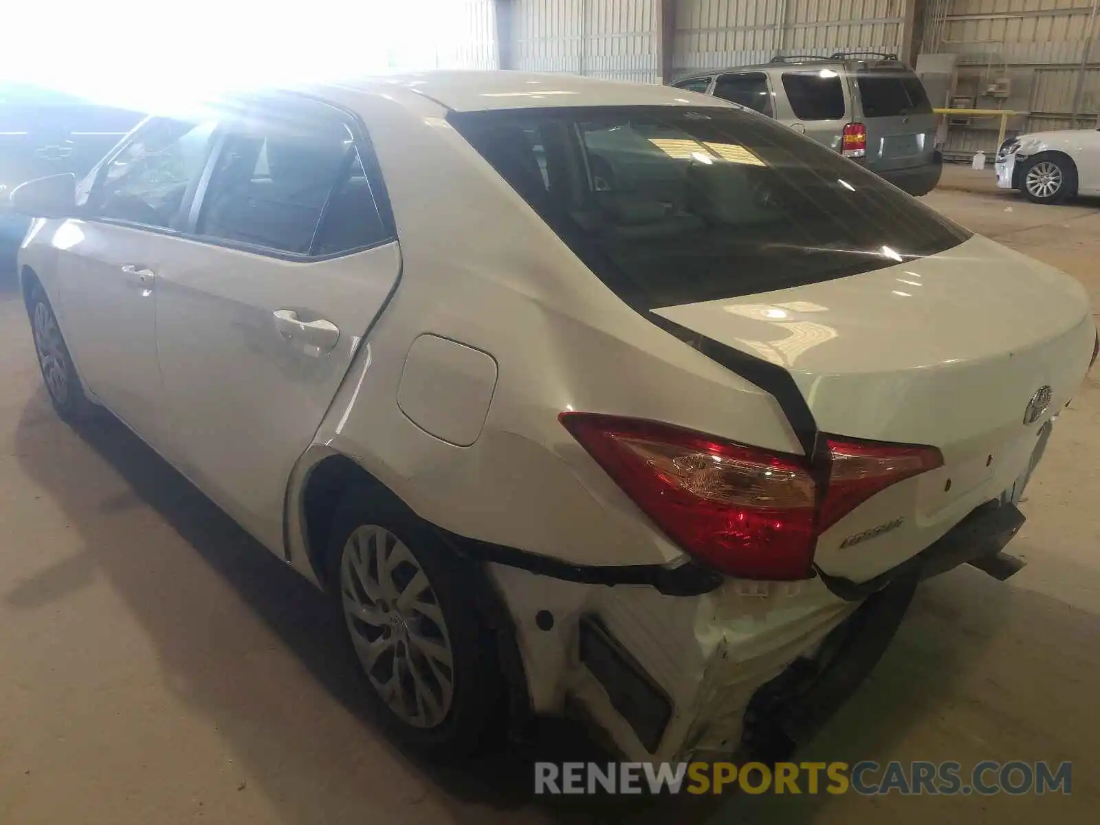 3 Photograph of a damaged car 5YFBURHE6KP893558 TOYOTA COROLLA 2019