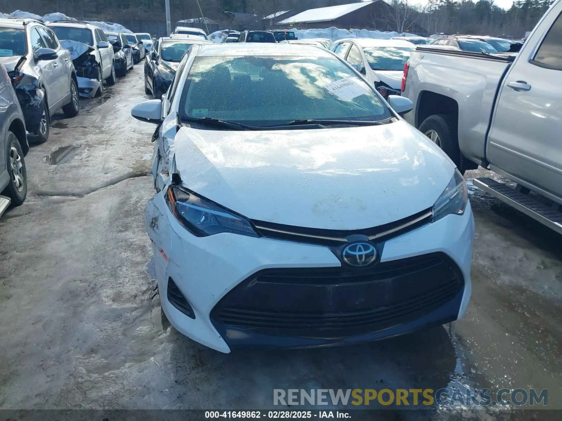 12 Photograph of a damaged car 5YFBURHE6KP894922 TOYOTA COROLLA 2019