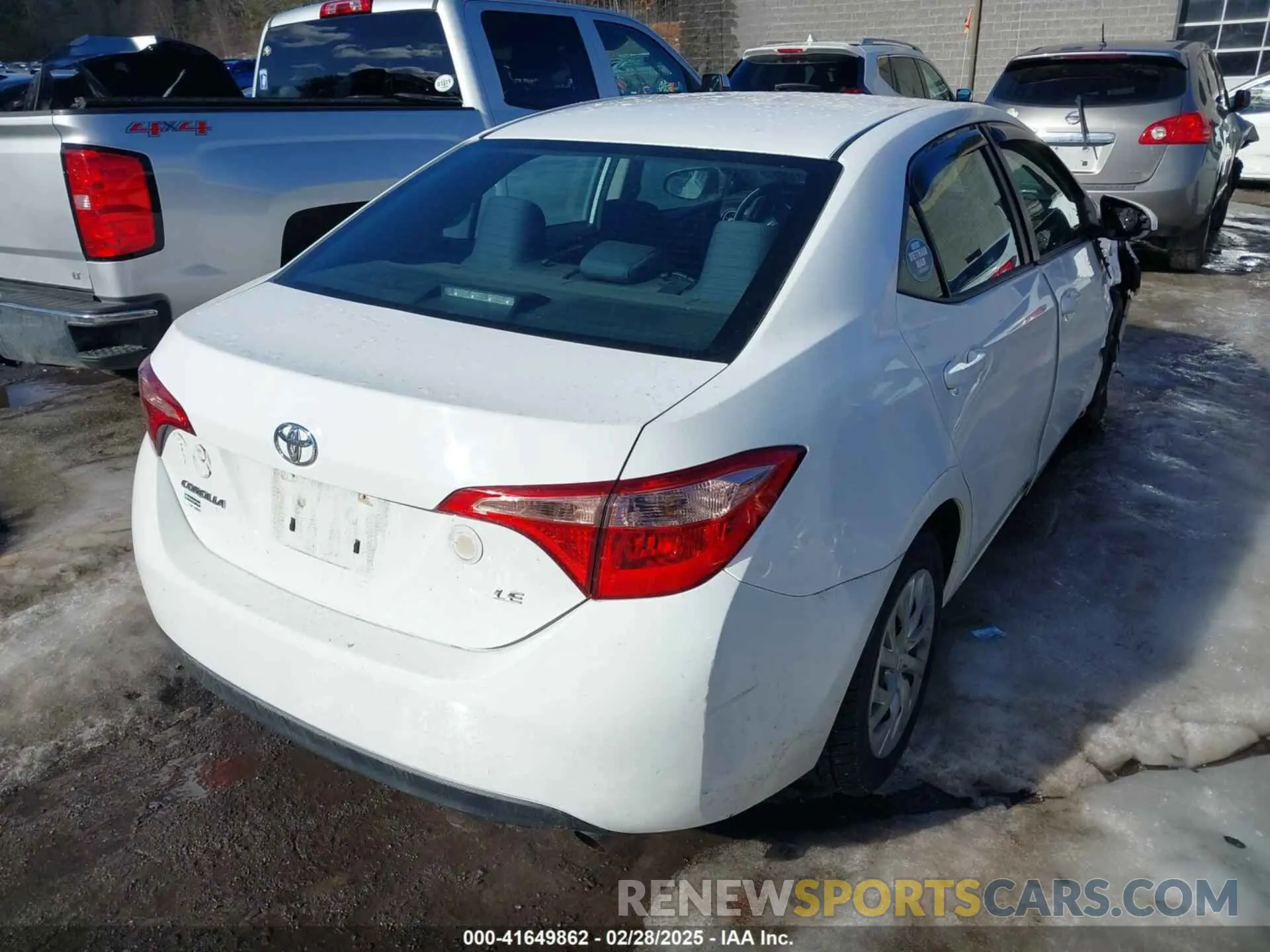 4 Photograph of a damaged car 5YFBURHE6KP894922 TOYOTA COROLLA 2019