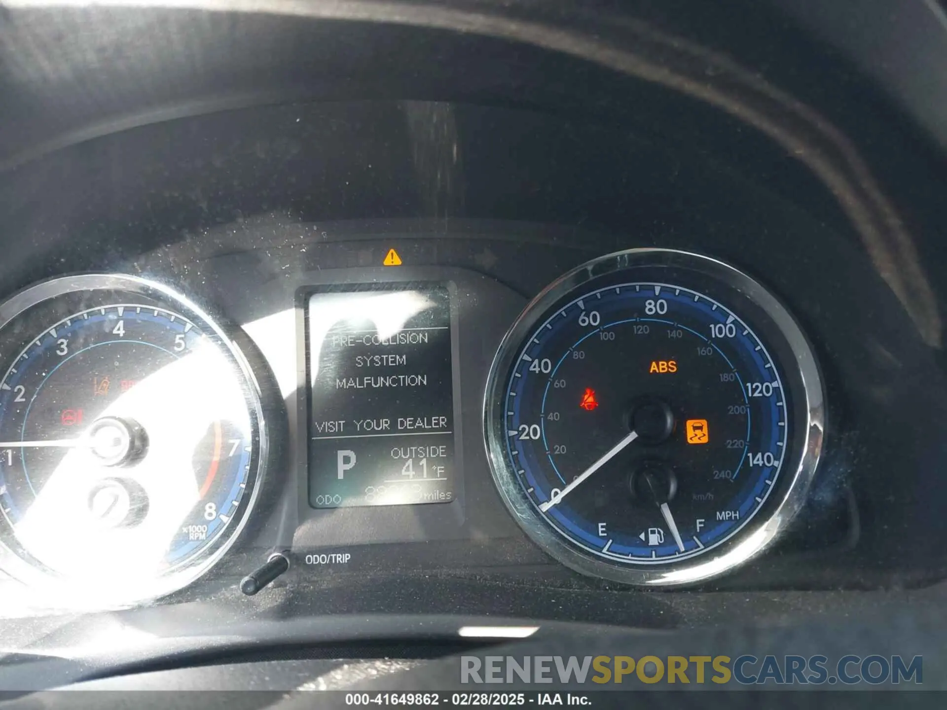 7 Photograph of a damaged car 5YFBURHE6KP894922 TOYOTA COROLLA 2019