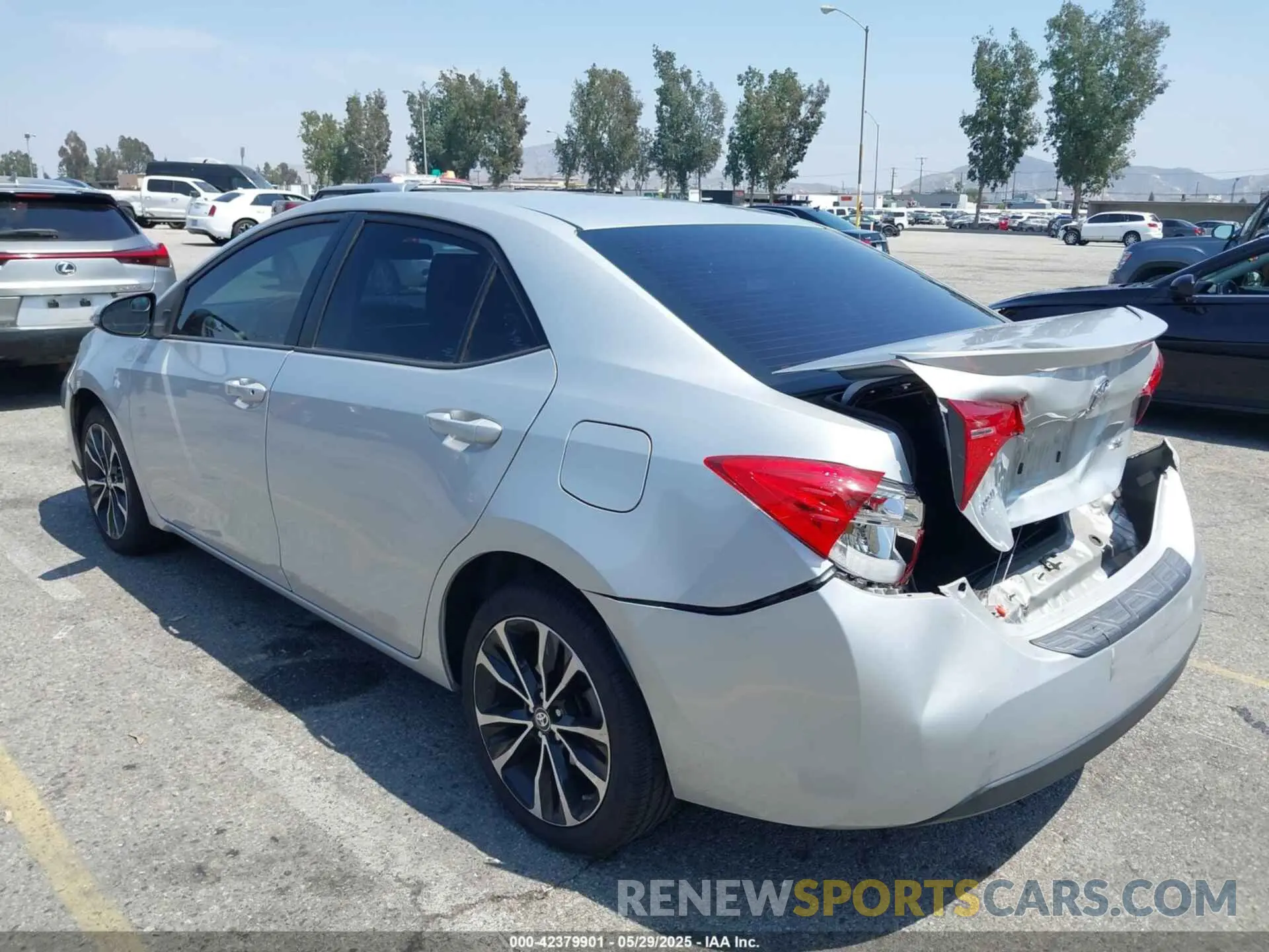 3 Photograph of a damaged car 5YFBURHE6KP897965 TOYOTA COROLLA 2019