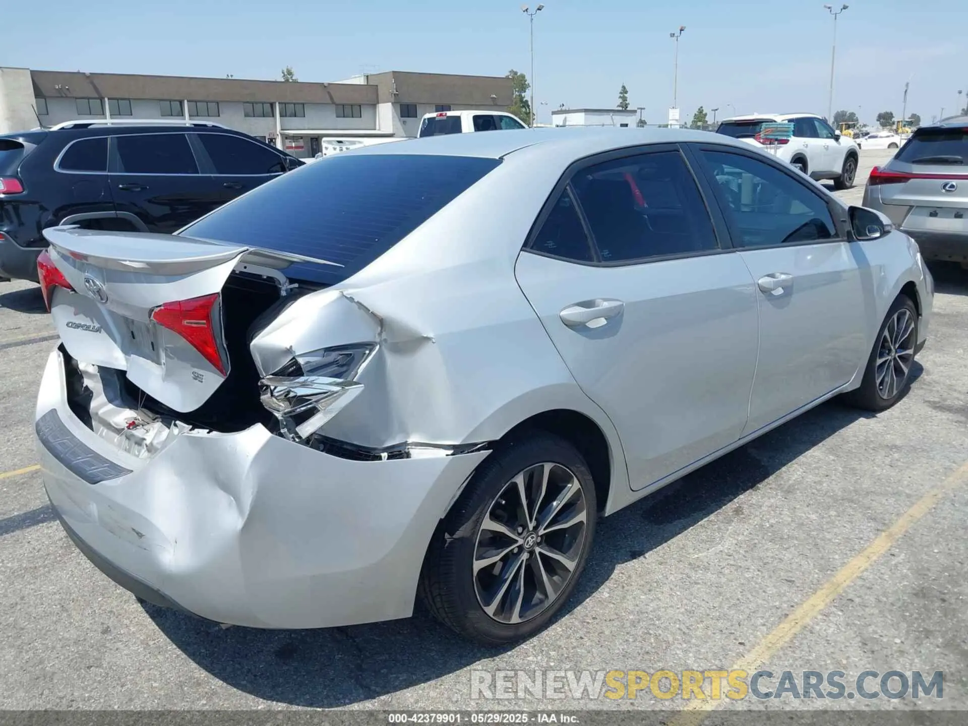 4 Photograph of a damaged car 5YFBURHE6KP897965 TOYOTA COROLLA 2019