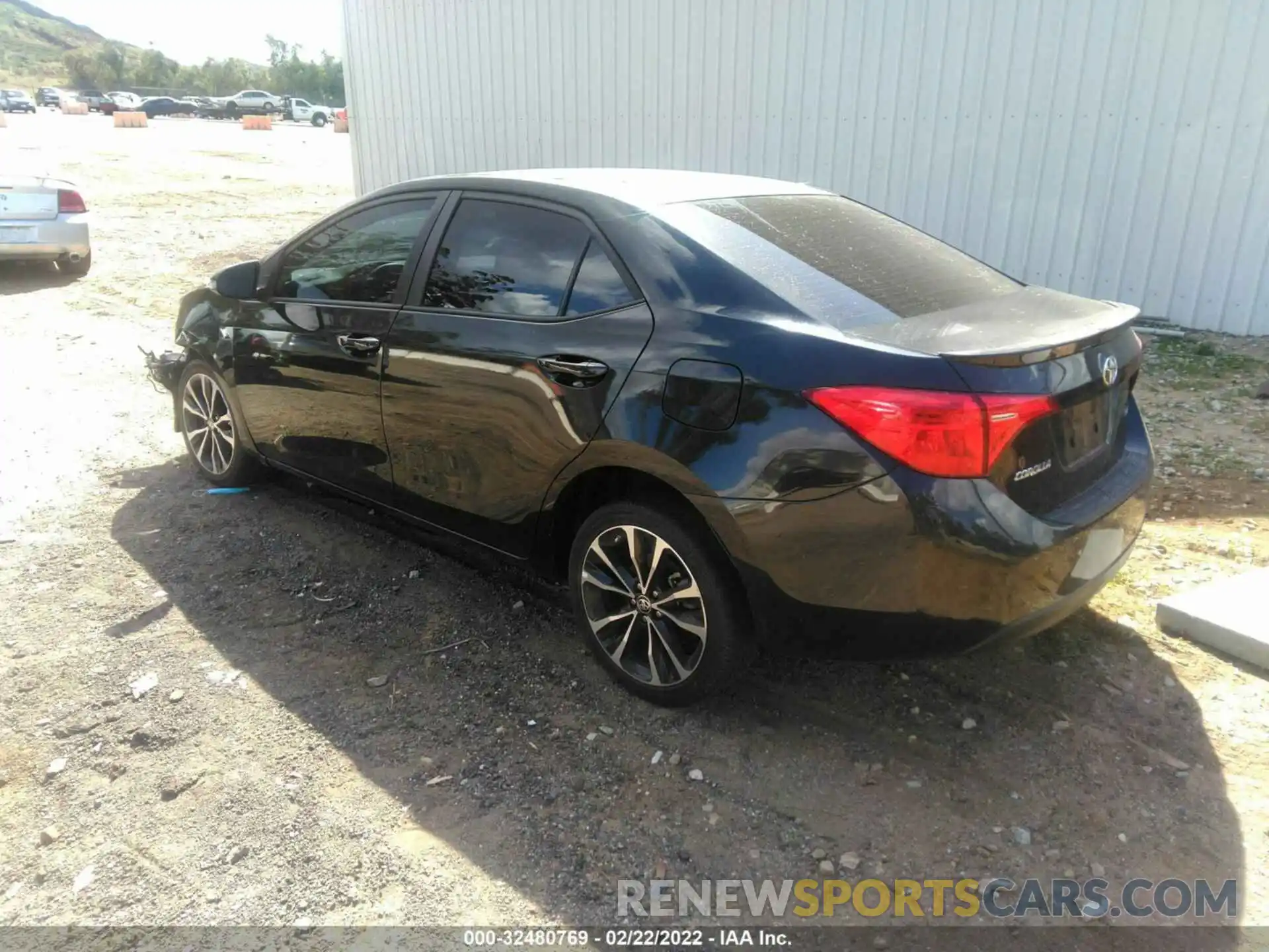 3 Photograph of a damaged car 5YFBURHE6KP899196 TOYOTA COROLLA 2019