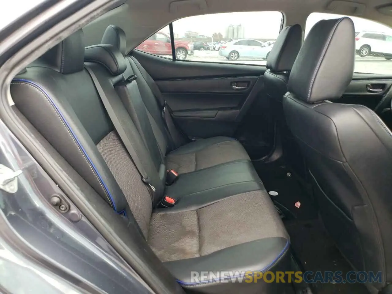 10 Photograph of a damaged car 5YFBURHE6KP906020 TOYOTA COROLLA 2019