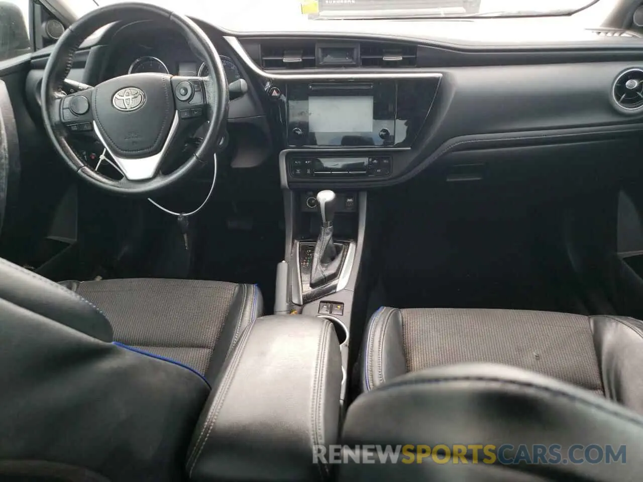 8 Photograph of a damaged car 5YFBURHE6KP906020 TOYOTA COROLLA 2019