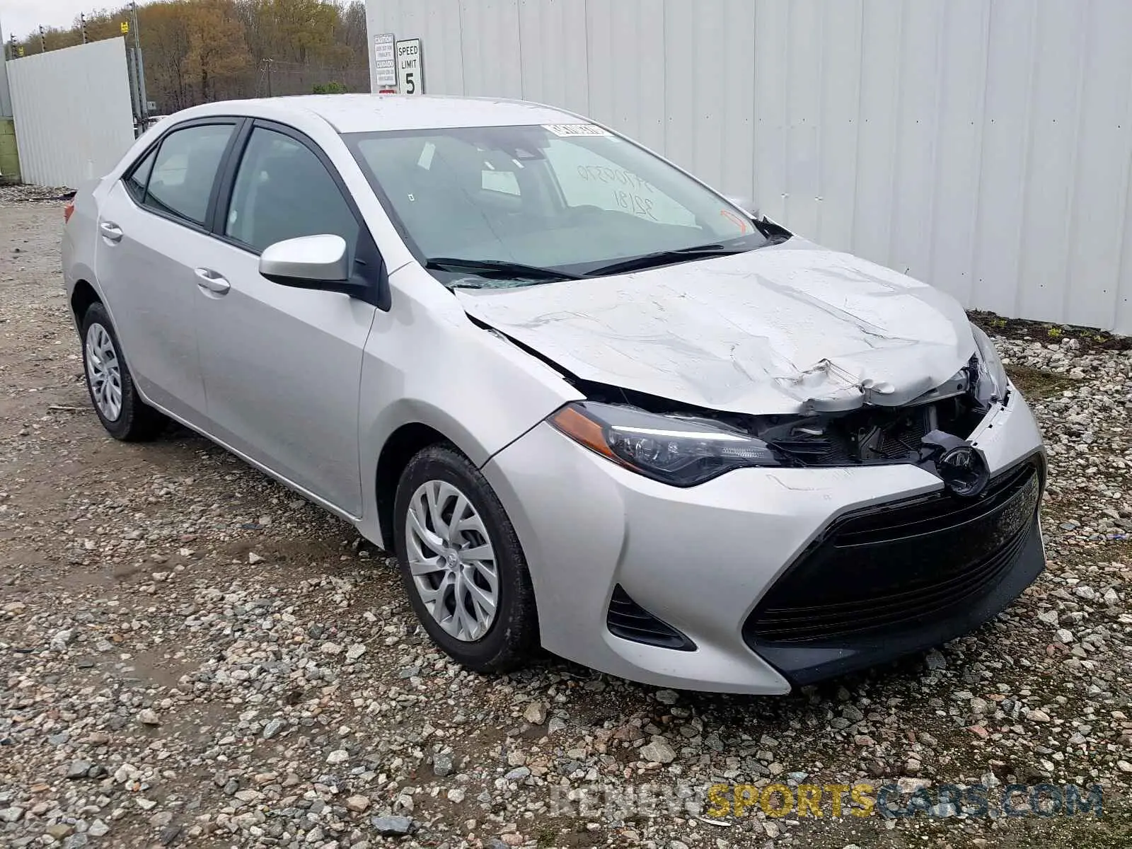 1 Photograph of a damaged car 5YFBURHE6KP906146 TOYOTA COROLLA 2019