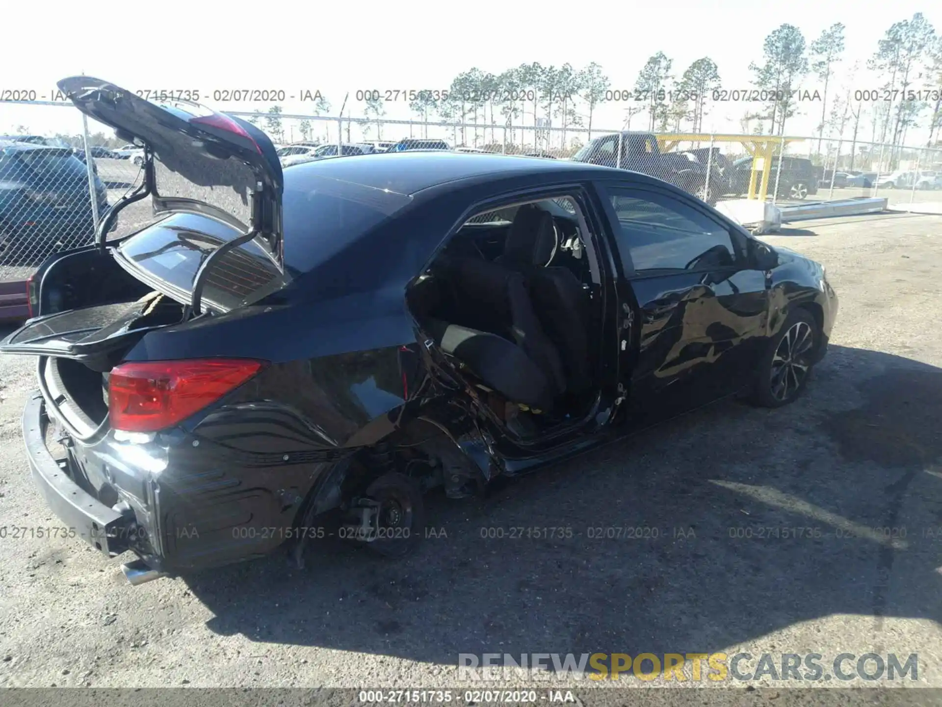 4 Photograph of a damaged car 5YFBURHE6KP906471 TOYOTA COROLLA 2019