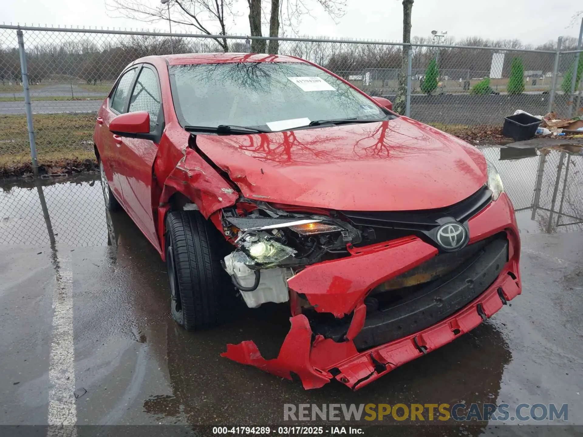 4 Photograph of a damaged car 5YFBURHE6KP907992 TOYOTA COROLLA 2019