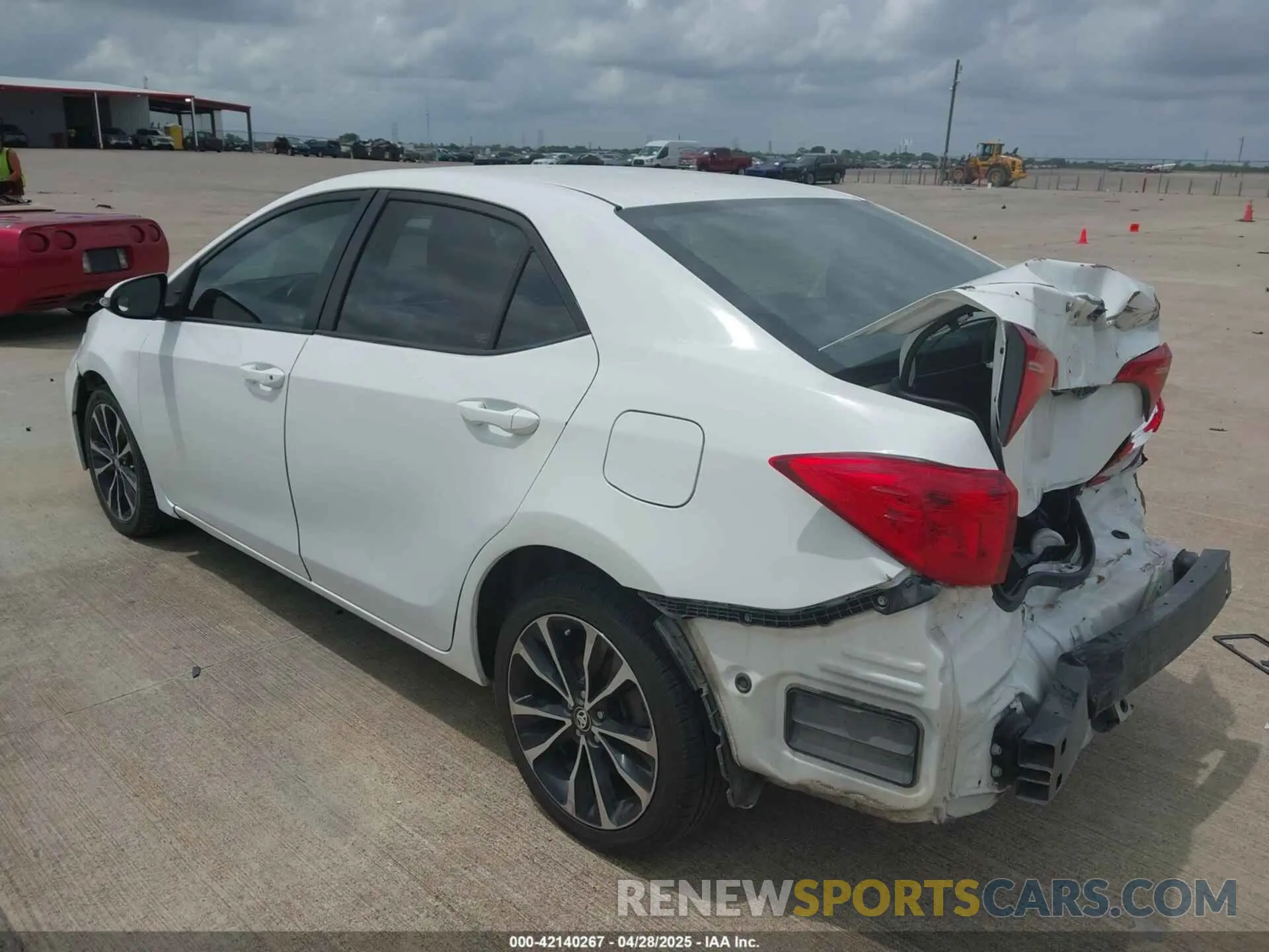 3 Photograph of a damaged car 5YFBURHE6KP914277 TOYOTA COROLLA 2019