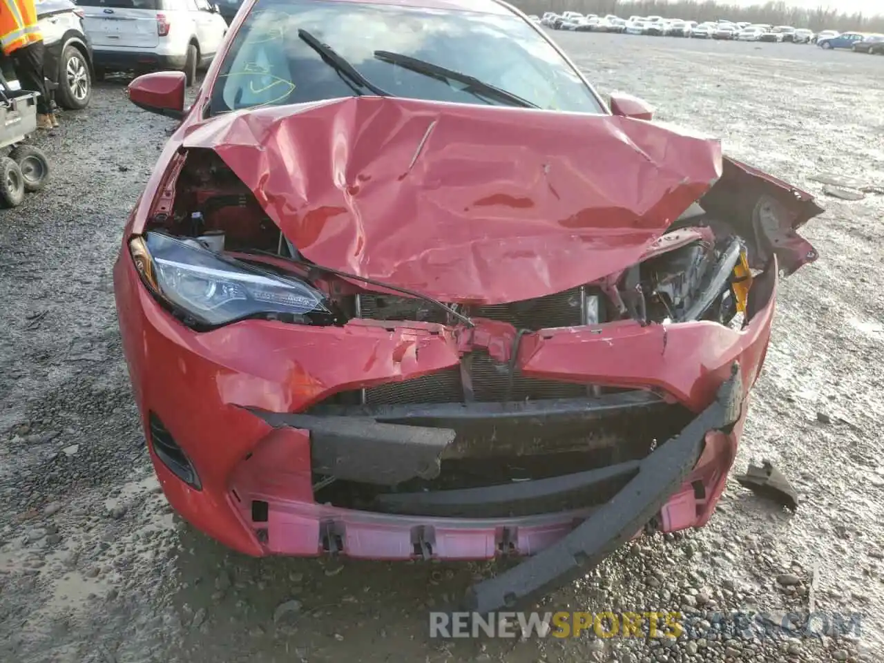 9 Photograph of a damaged car 5YFBURHE6KP914408 TOYOTA COROLLA 2019