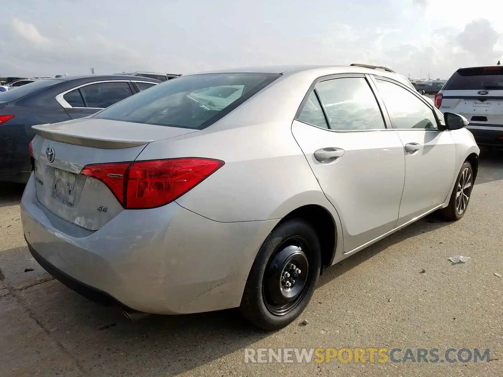 4 Photograph of a damaged car 5YFBURHE6KP914649 TOYOTA COROLLA 2019