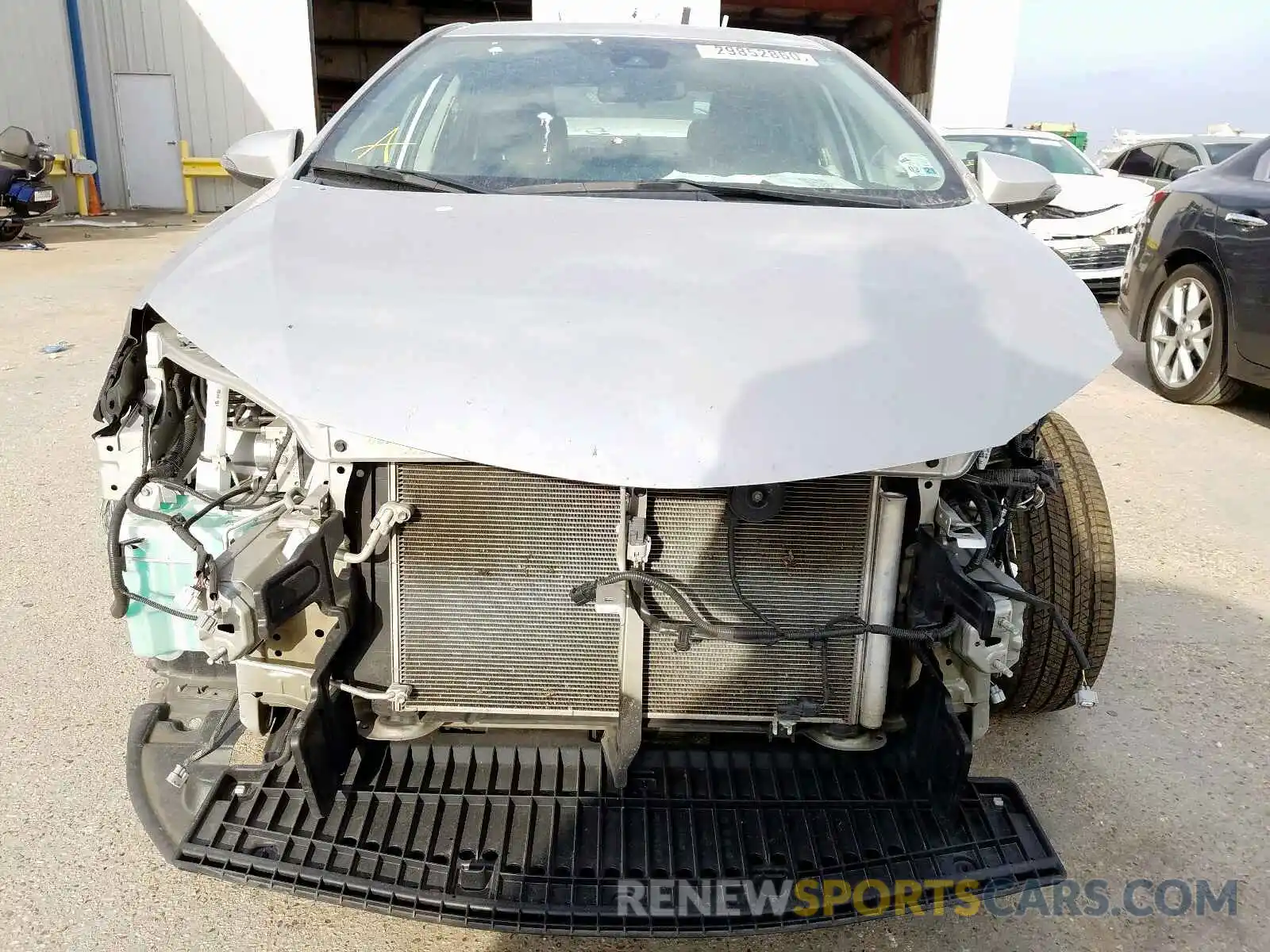 9 Photograph of a damaged car 5YFBURHE6KP914649 TOYOTA COROLLA 2019